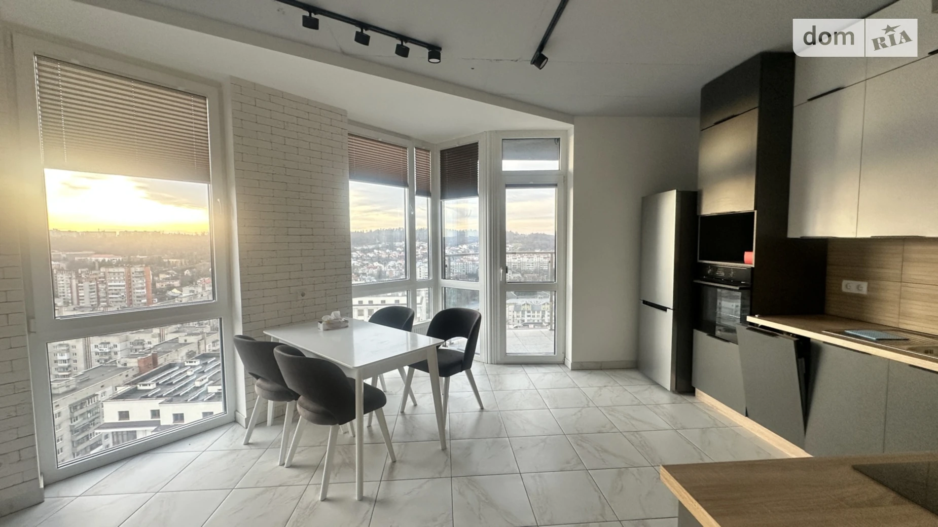 Сдается в аренду 1-комнатная квартира 47 кв. м в Львове, просп. Черновола Вячеслава, 77 - фото 3