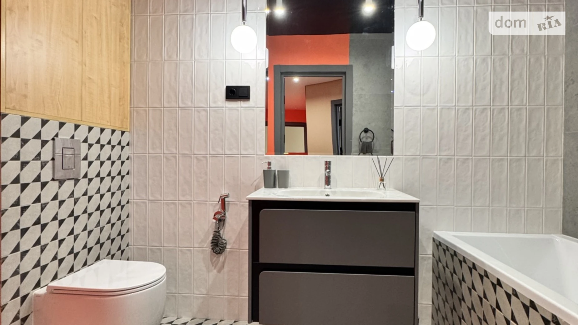 2-комнатная квартира 67 кв. м в Тернополе, ул. Пирогова, 46 - фото 2