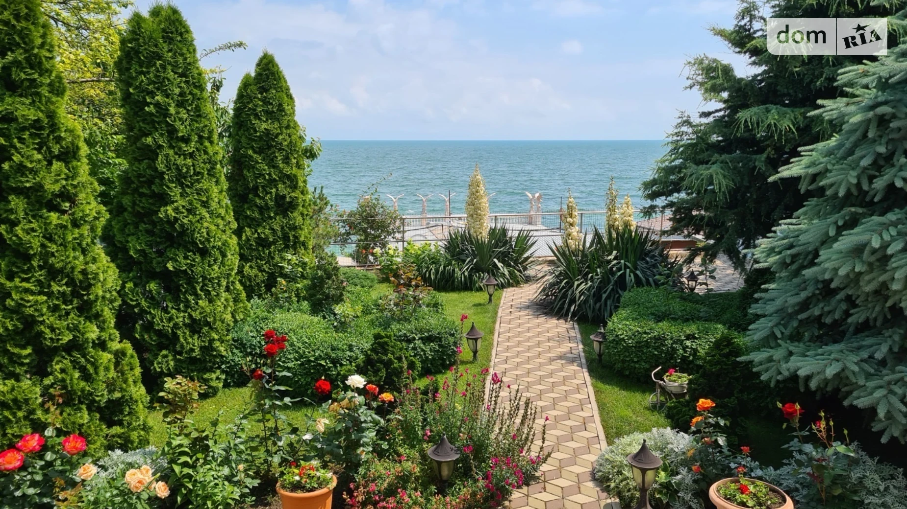 Продается дом на 2 этажа 134.1 кв. м с мебелью, цена: 240000 € - фото 2