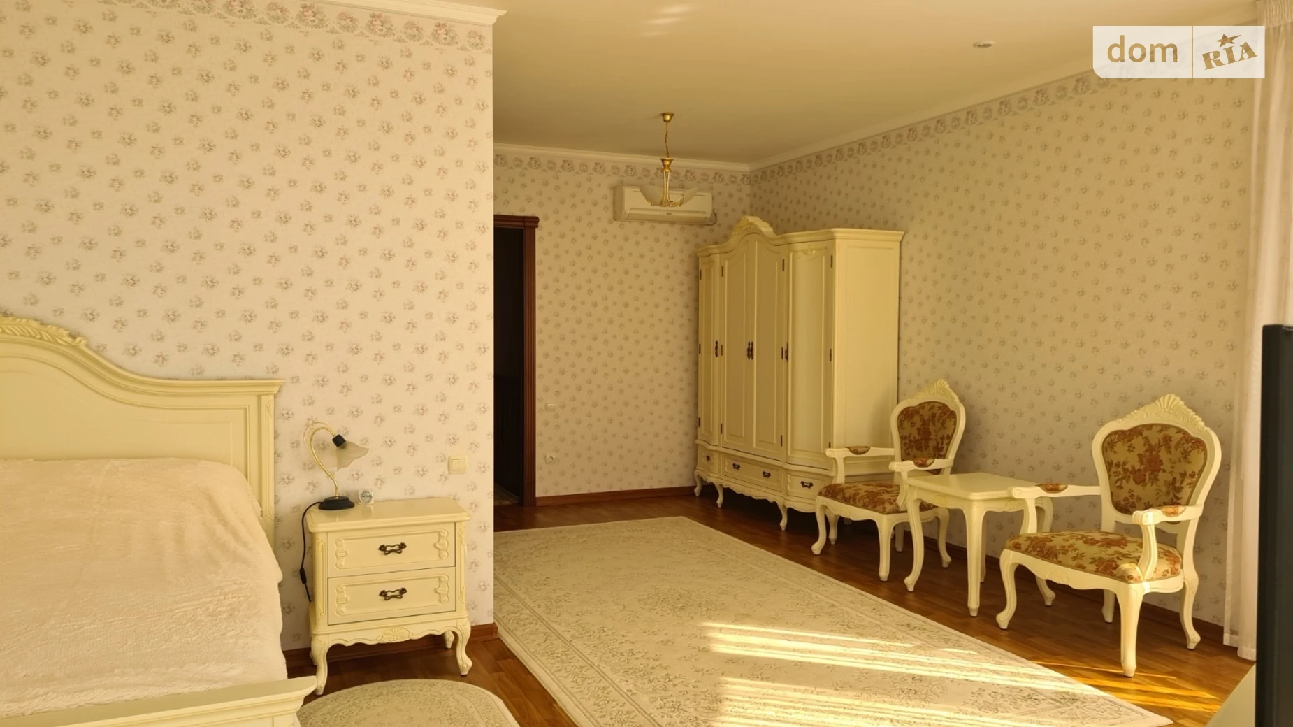 Продается дом на 2 этажа 134.1 кв. м с мебелью, цена: 240000 € - фото 4