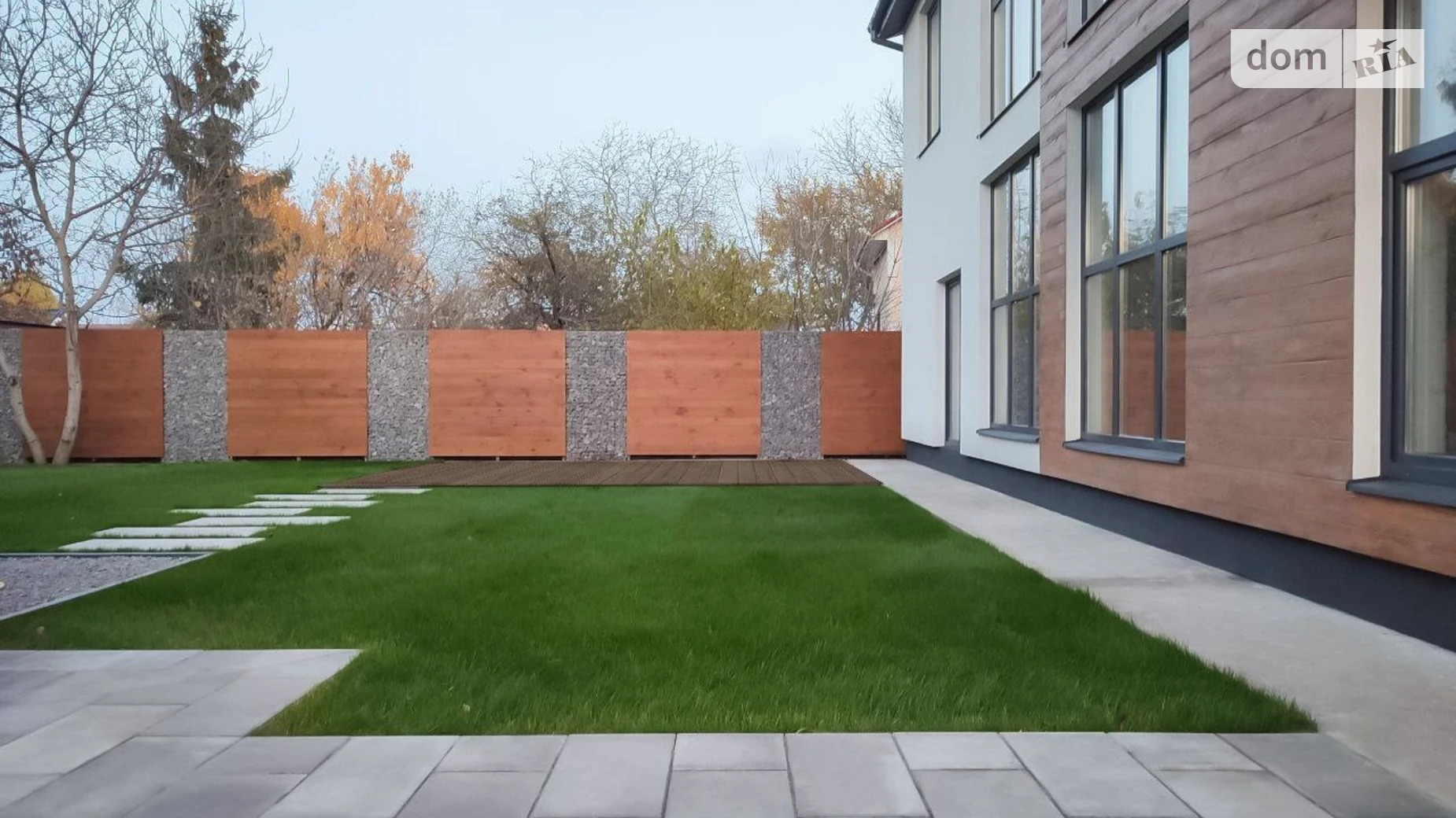 Продается дом на 2 этажа 280 кв. м с гаражом, цена: 350000 $ - фото 3