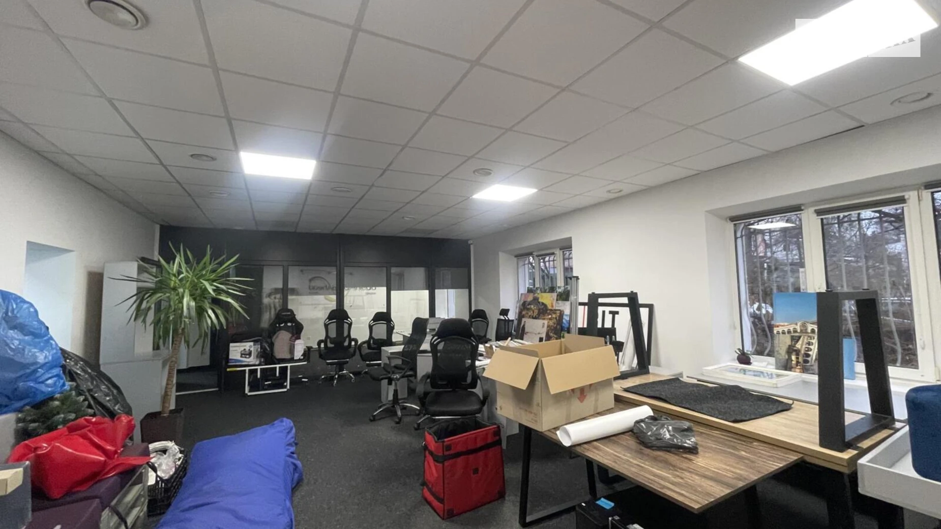 Сдается в аренду офис 230 кв. м в бизнес-центре, цена: 2000 $ - фото 4