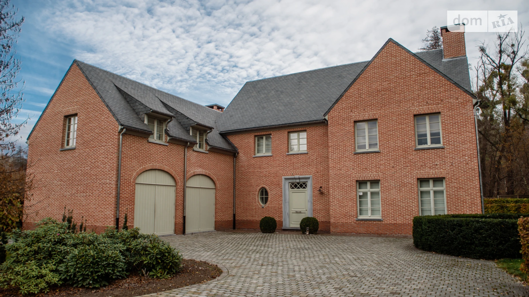 Продается дом на 2 этажа 532.9 кв. м с камином, цена: 1300000 $ - фото 2