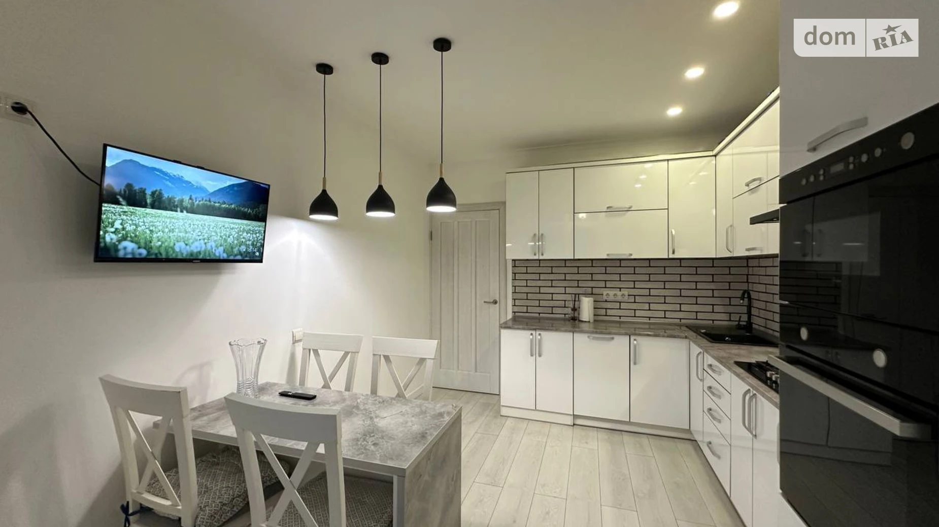 Продается 2-комнатная квартира 59.4 кв. м в Ивано-Франковске, ул. Длинная, 20В - фото 3