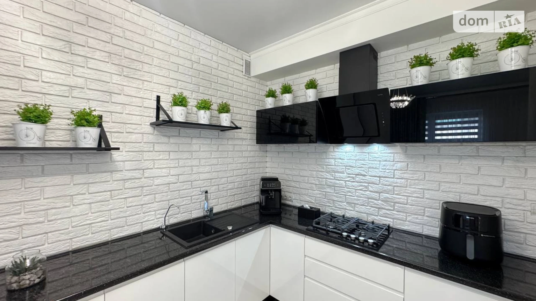 Продается дом на 2 этажа 133.5 кв. м с камином, цена: 235000 $ - фото 5