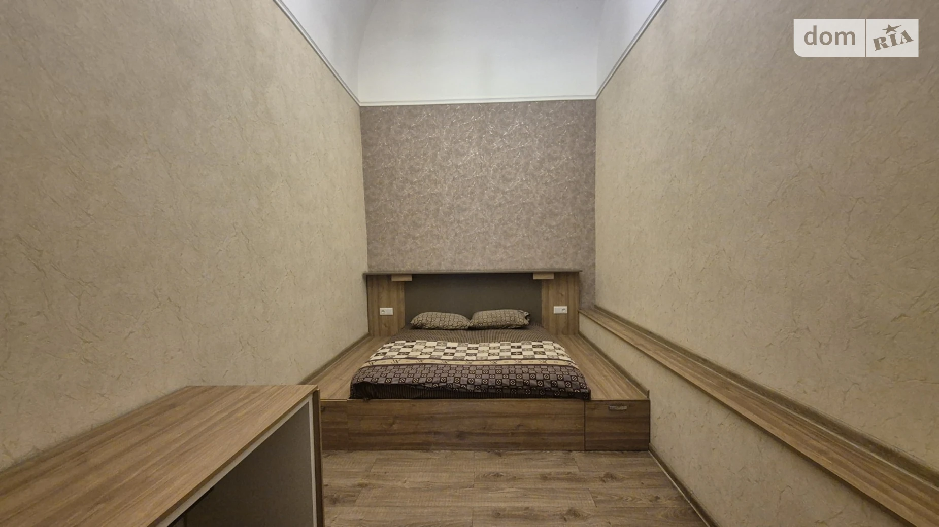 Сдается в аренду 1-комнатная квартира 32 кв. м в Одессе, пл. Соборная, 1 - фото 2