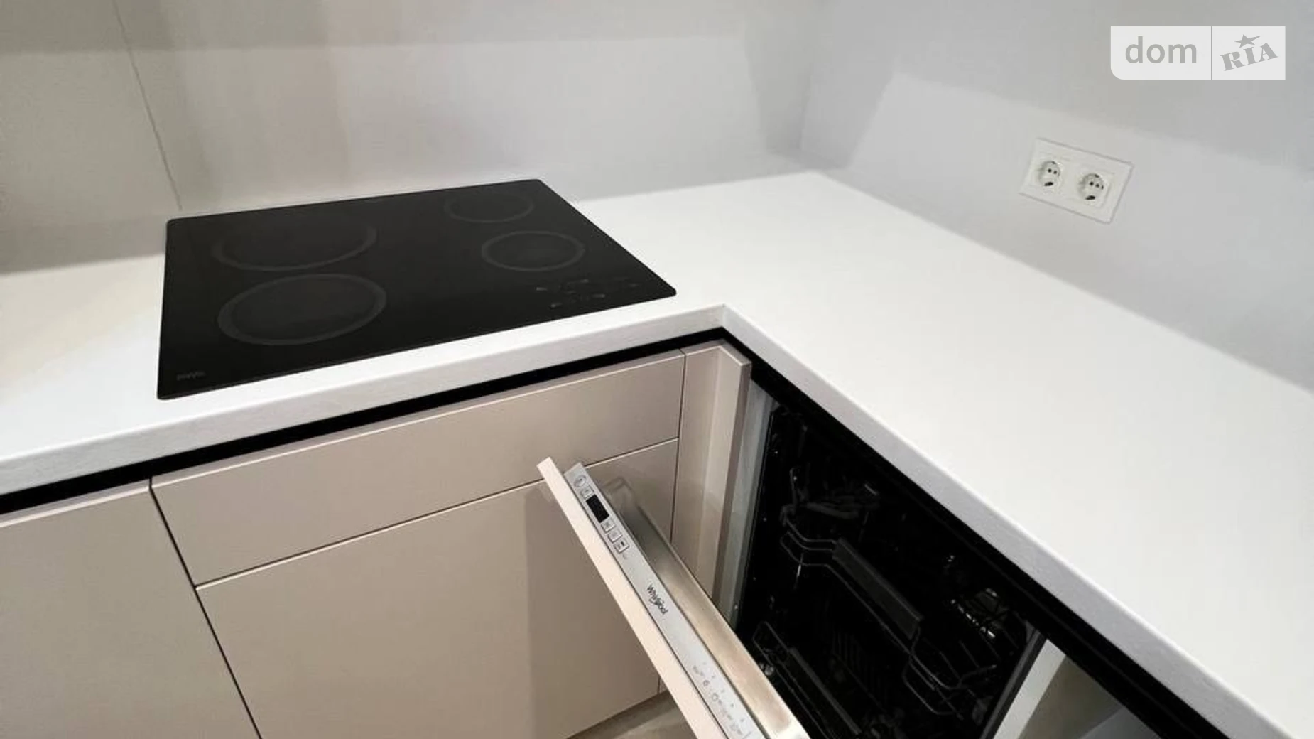 Продается 1-комнатная квартира 52 кв. м в Ужгороде, ул. Капушанская(Победы), 168А - фото 5