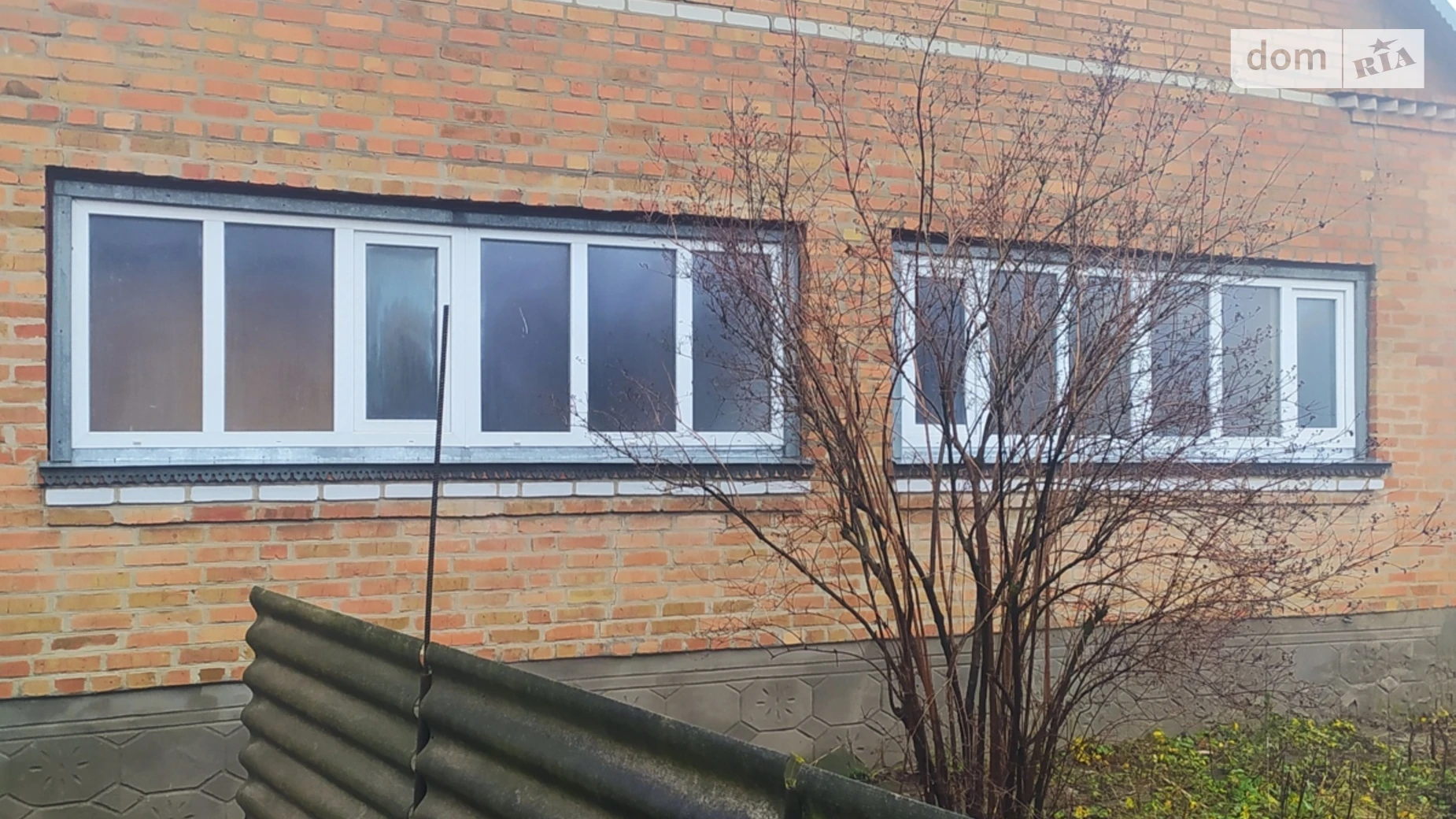 Продается одноэтажный дом 110 кв. м с бассейном, цена: 43000 $ - фото 4