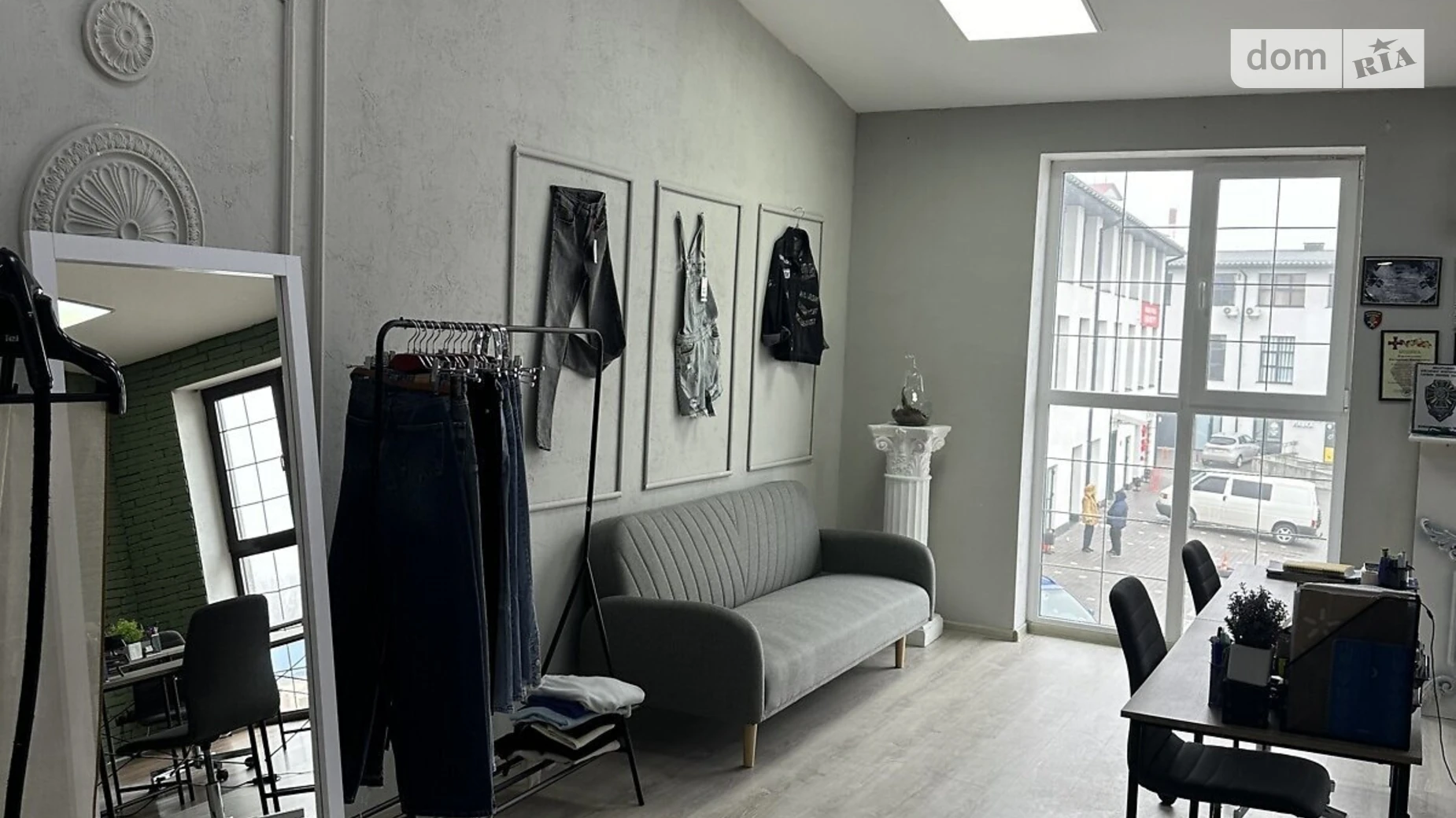 Продается офис 98.8 кв. м в бизнес-центре, цена: 92872 $ - фото 2