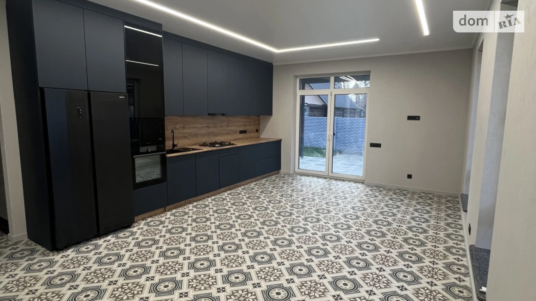 Продается одноэтажный дом 120 кв. м с камином, цена: 230000 $ - фото 4