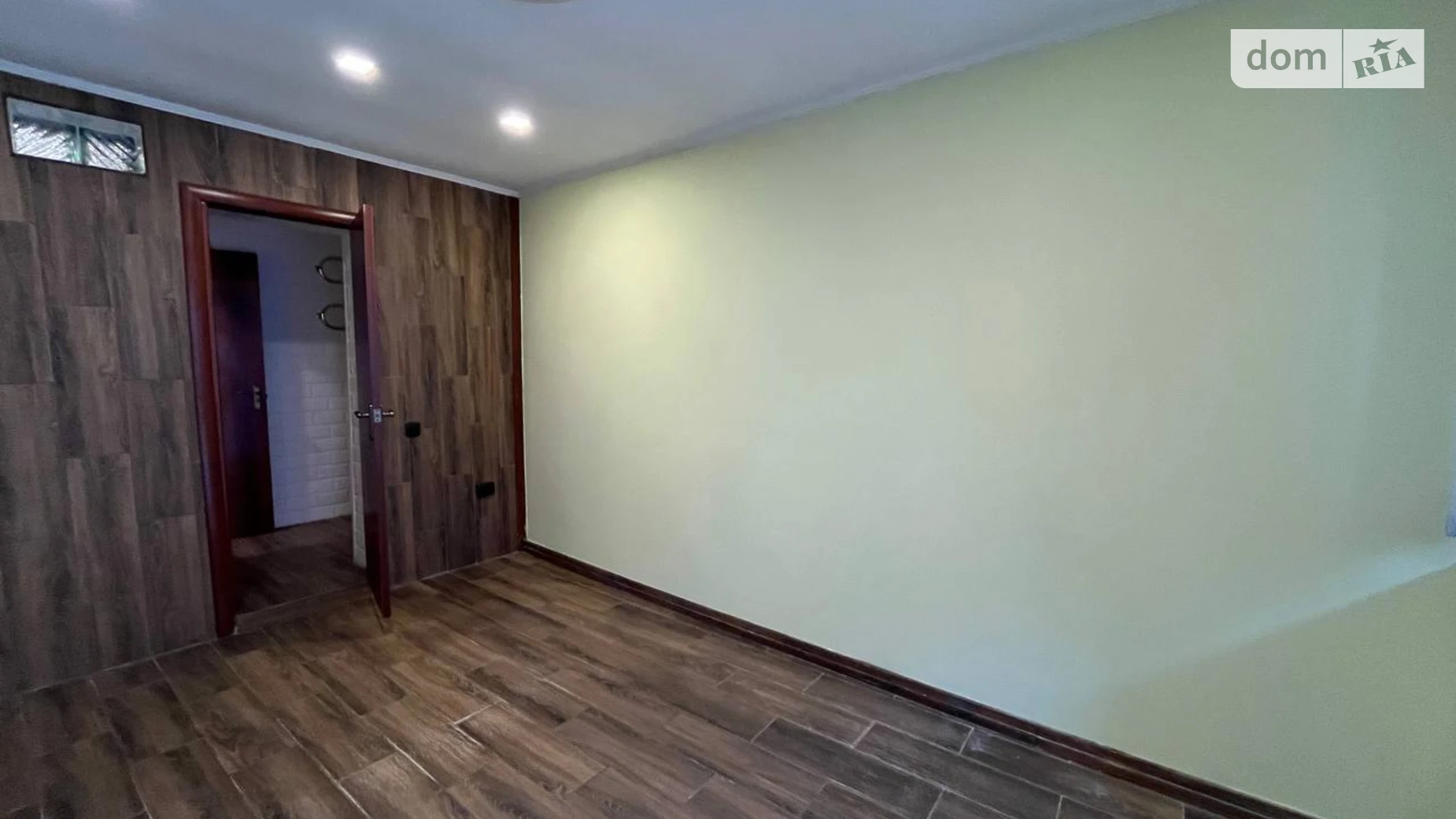 Сдается в аренду офис 11 кв. м в бизнес-центре, цена: 6000 грн - фото 2