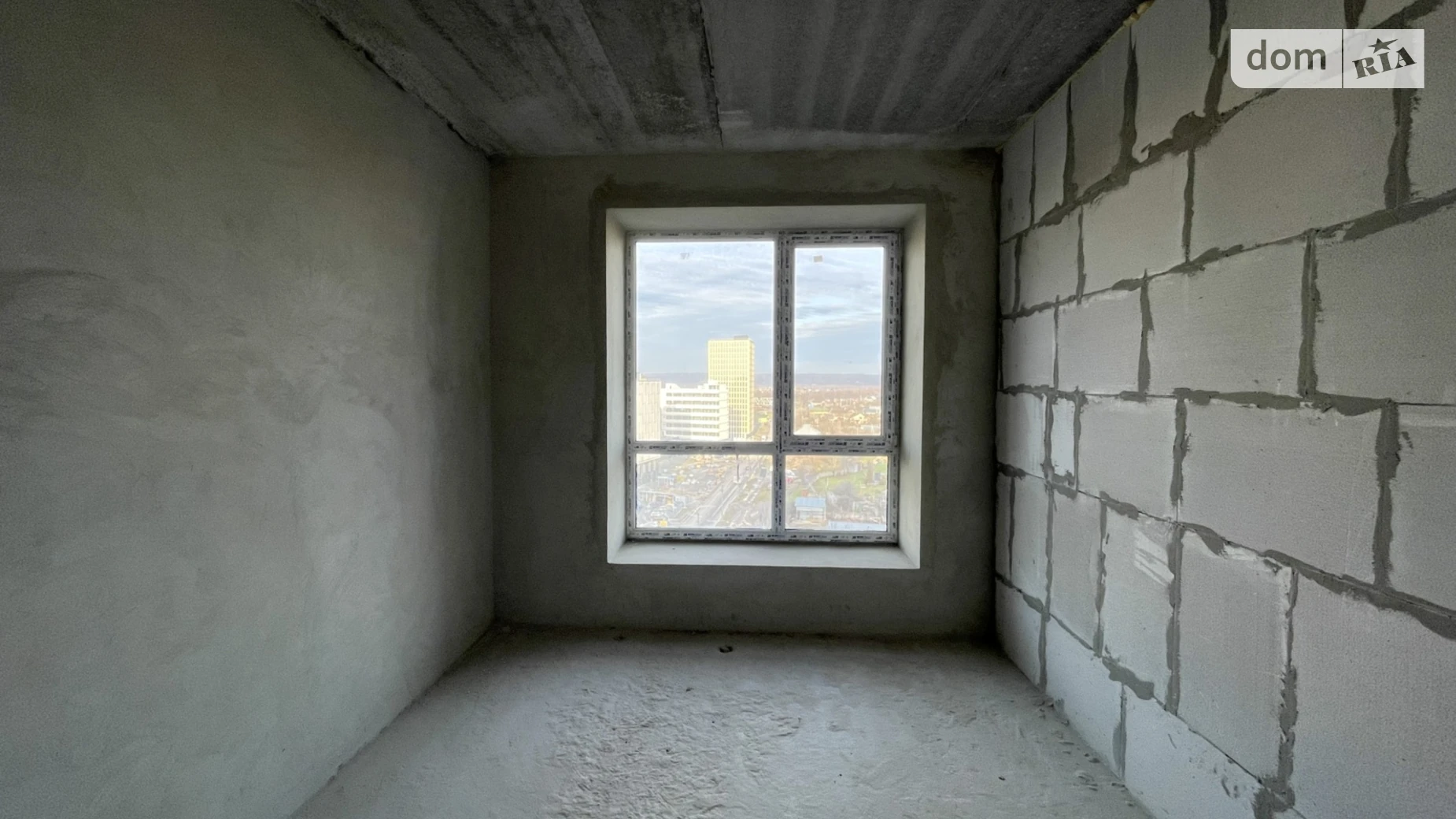 Продается 1-комнатная квартира 36 кв. м в Ивано-Франковске, ул. Княгинин - фото 2