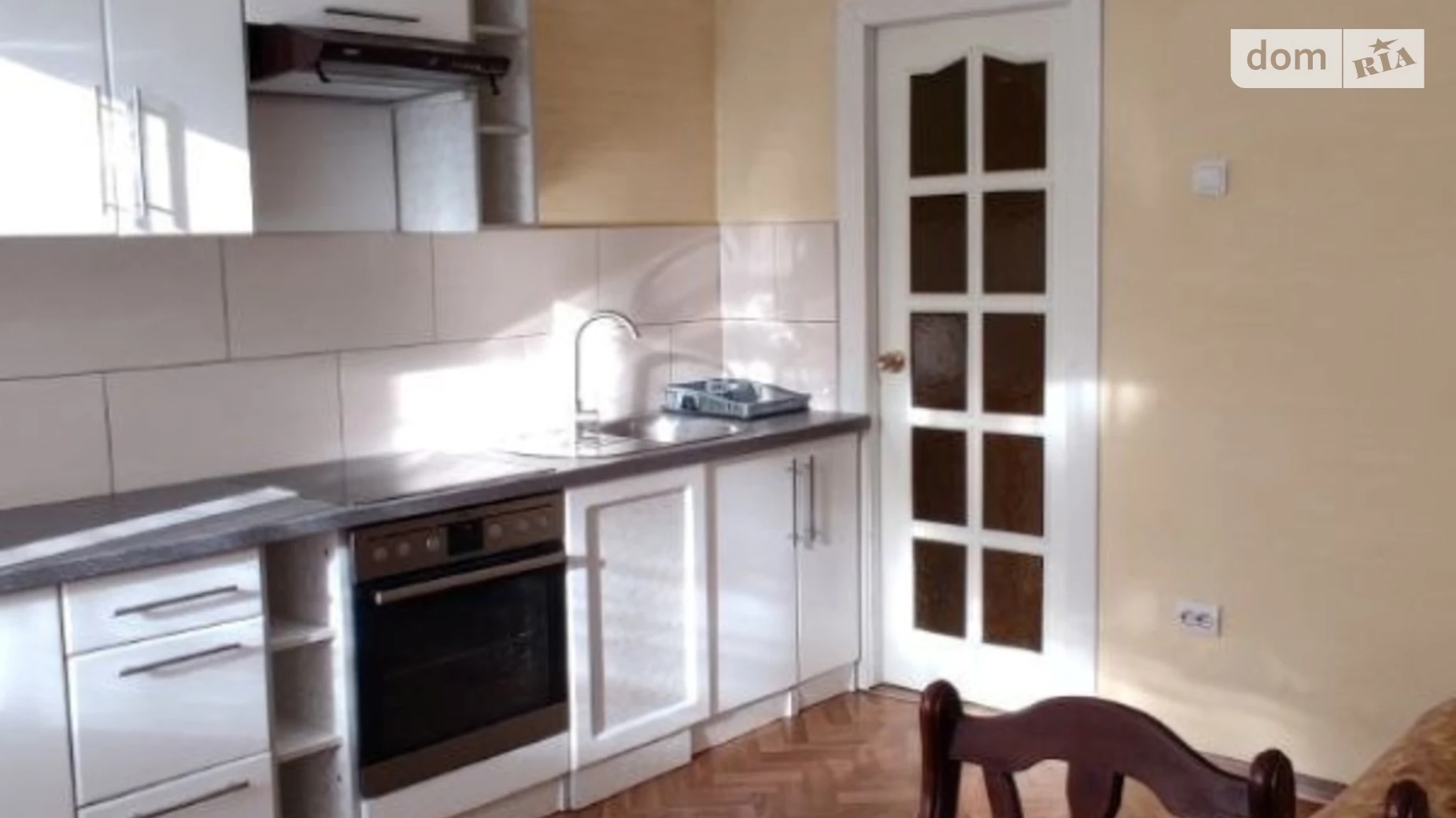 Сдается в аренду 1-комнатная квартира 42 кв. м в Ивано-Франковске - фото 2