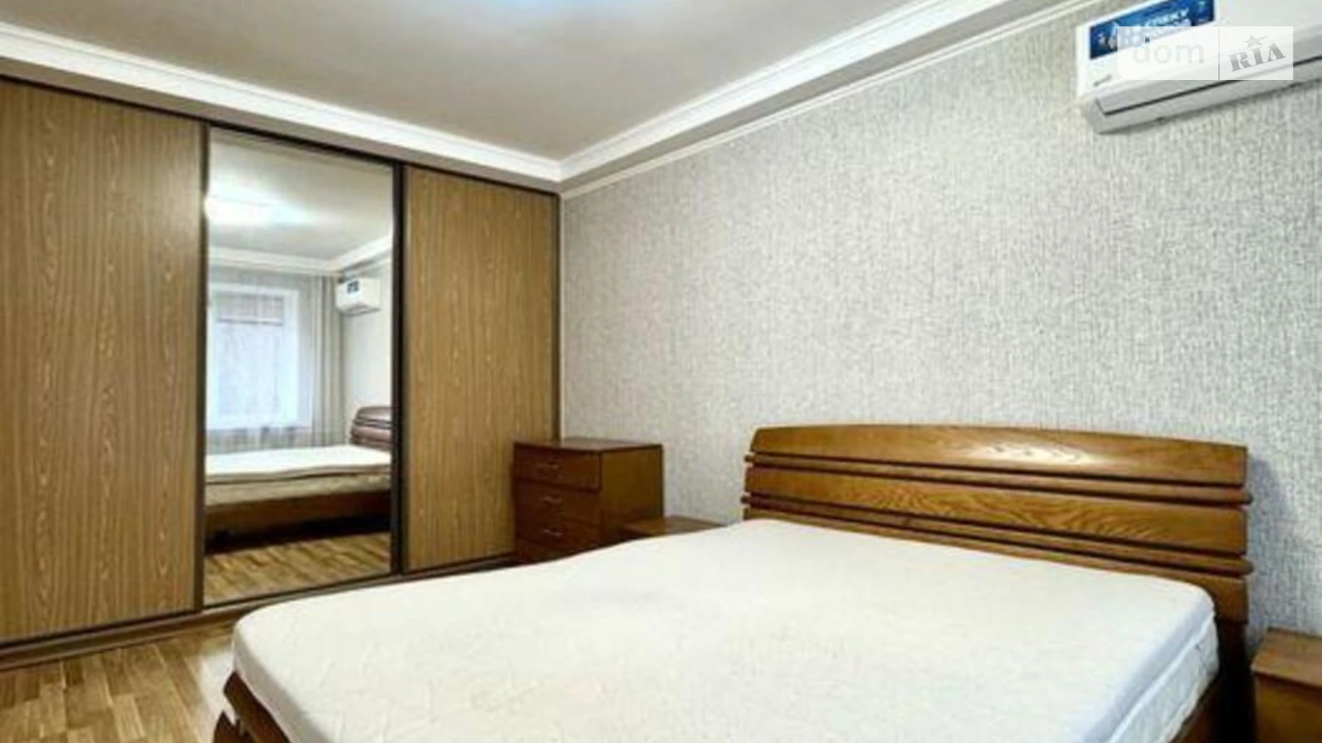 Продается 1-комнатная квартира 44 кв. м в Киеве, ул. Академика Богомольца, 8А - фото 3