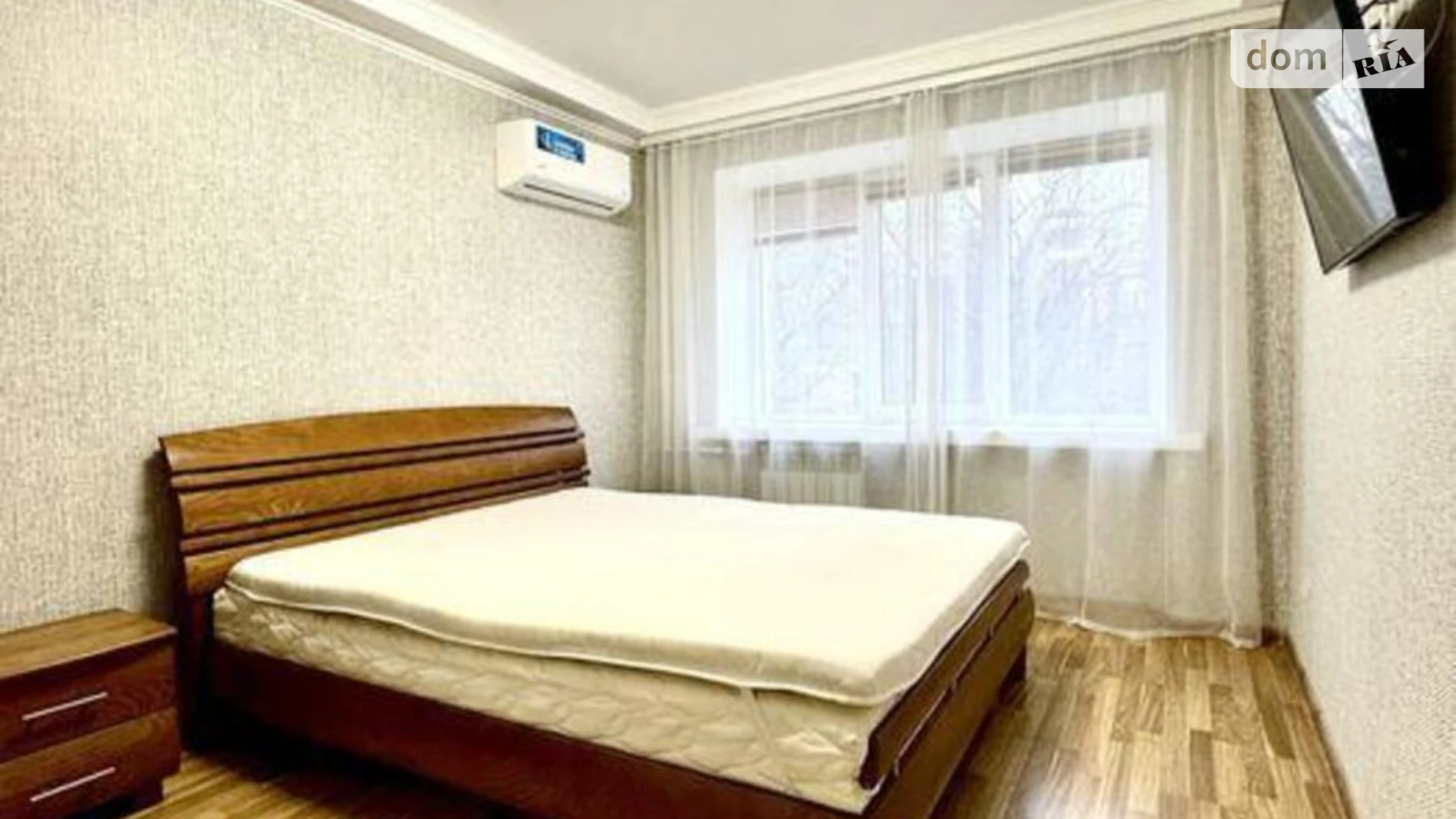 Продается 1-комнатная квартира 44 кв. м в Киеве, ул. Академика Богомольца, 8А - фото 2