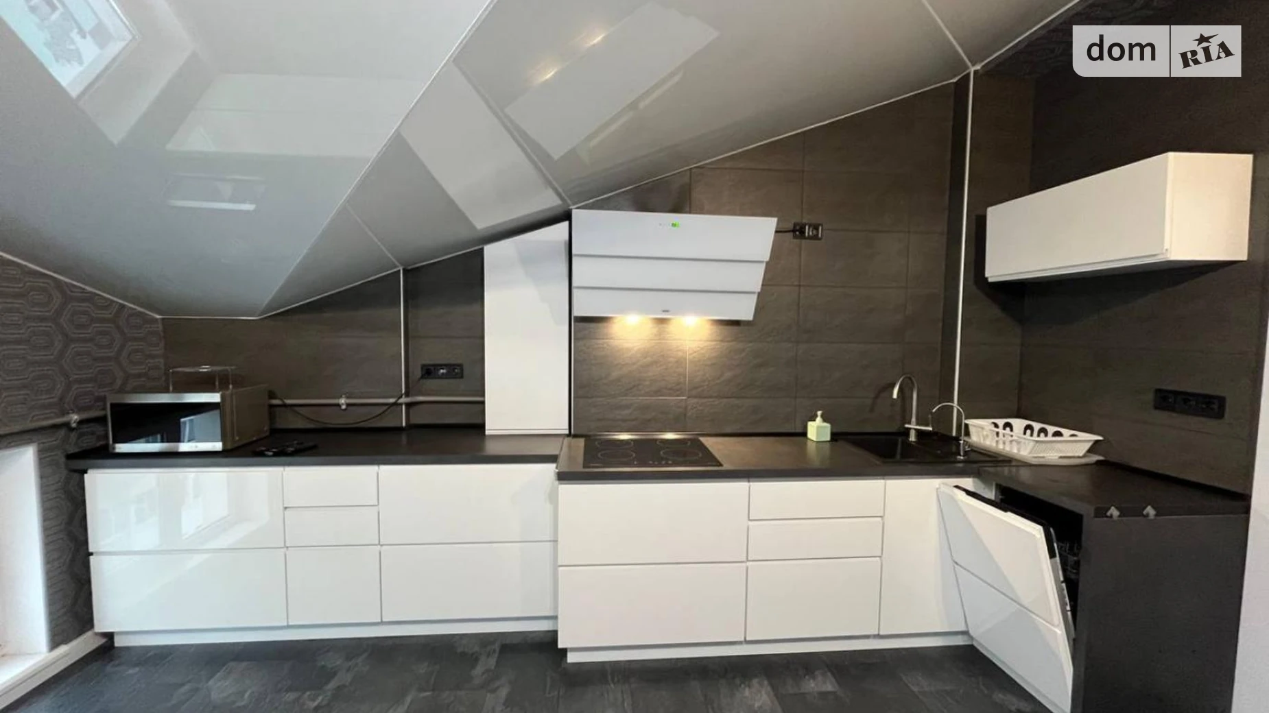 Продается 3-комнатная квартира 85.3 кв. м в Ивано-Франковске, ул. Бельведерська, 19А - фото 3