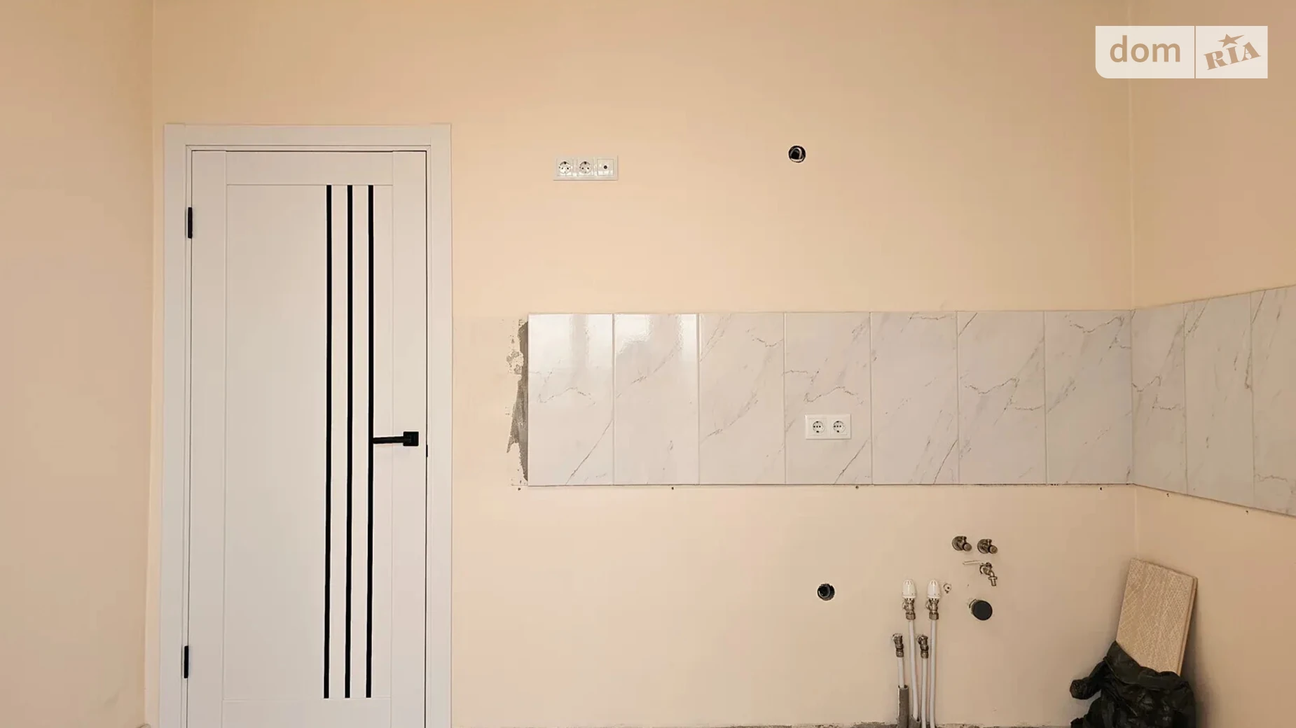 Продается 1-комнатная квартира 43 кв. м в Ивано-Франковске, ул. Пасечная - фото 4