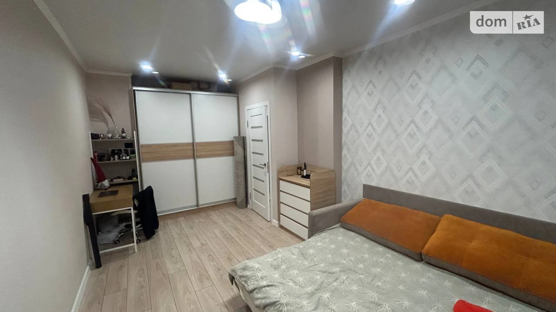 Продается 1-комнатная квартира 41.6 кв. м в Хмельницком, ул. Свободы, 20/1 - фото 2