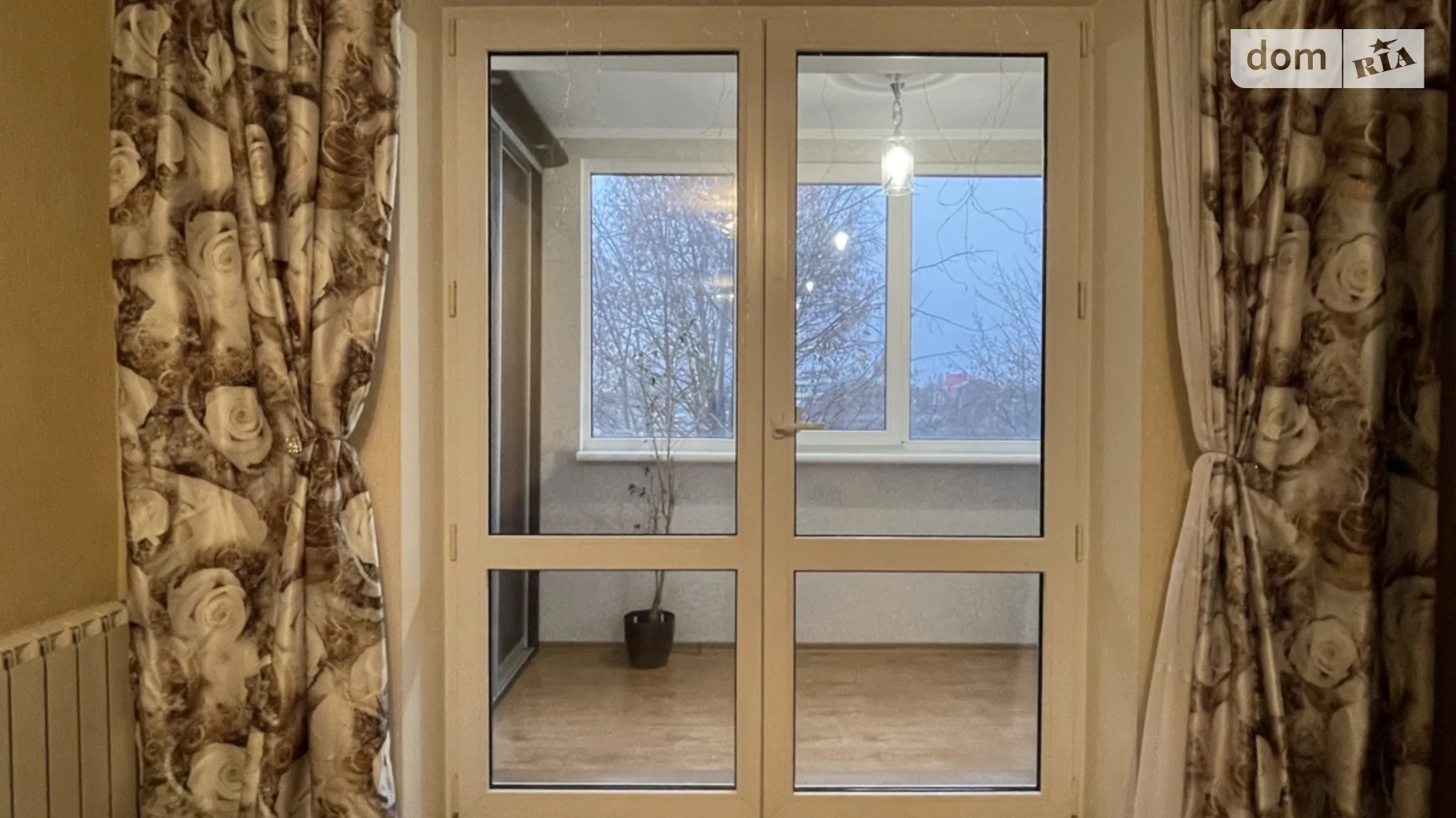 Продается 2-комнатная квартира 57.4 кв. м в, цена: 37000 $ - фото 2