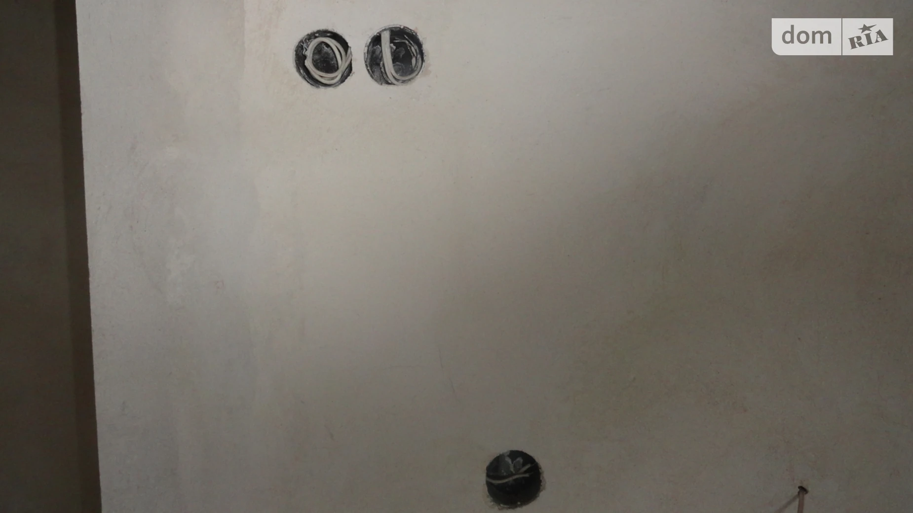 Продается дом на 3 этажа 250 кв. м с бассейном, цена: 40000 $ - фото 5