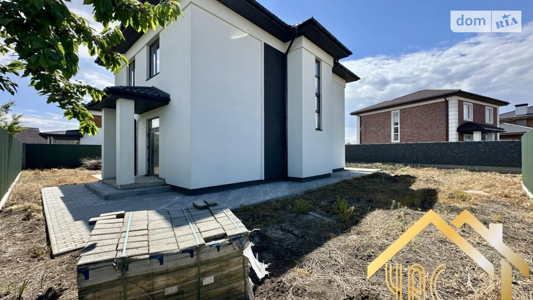 Продается дом на 2 этажа 216 кв. м с участком, цена: 176000 $ - фото 4