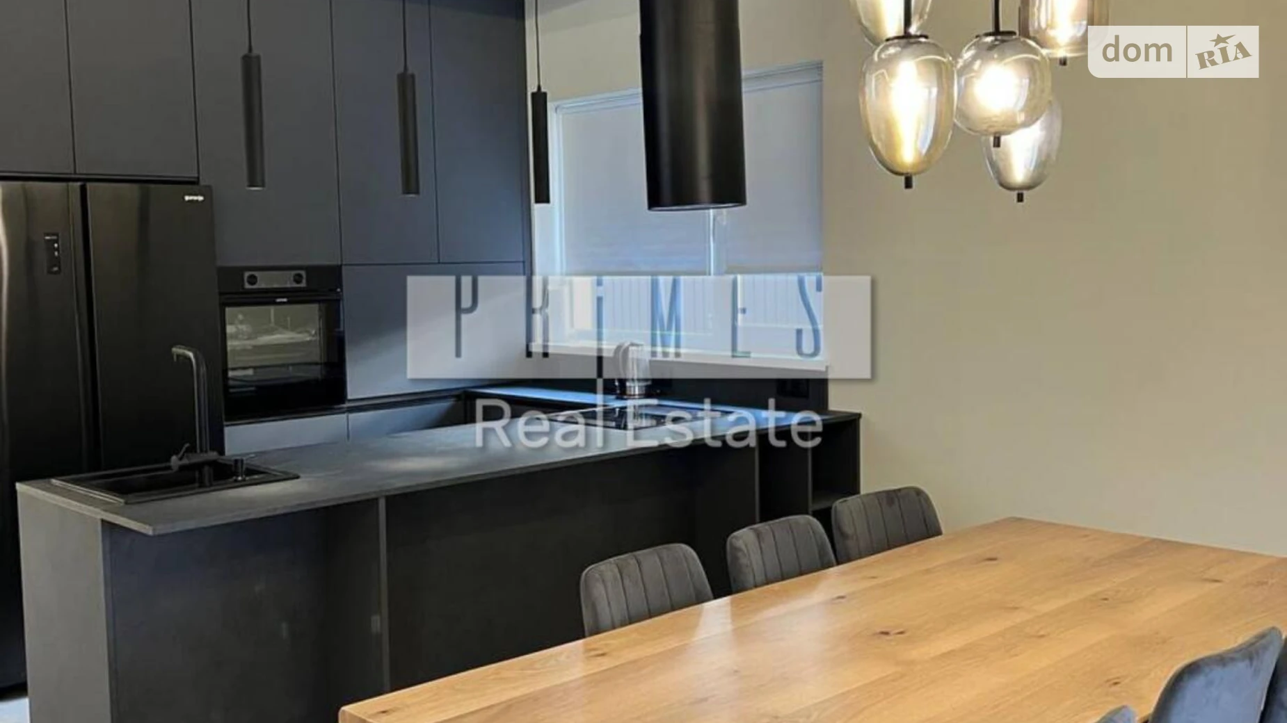 Продается дом на 2 этажа 240 кв. м с камином, цена: 245000 $ - фото 2