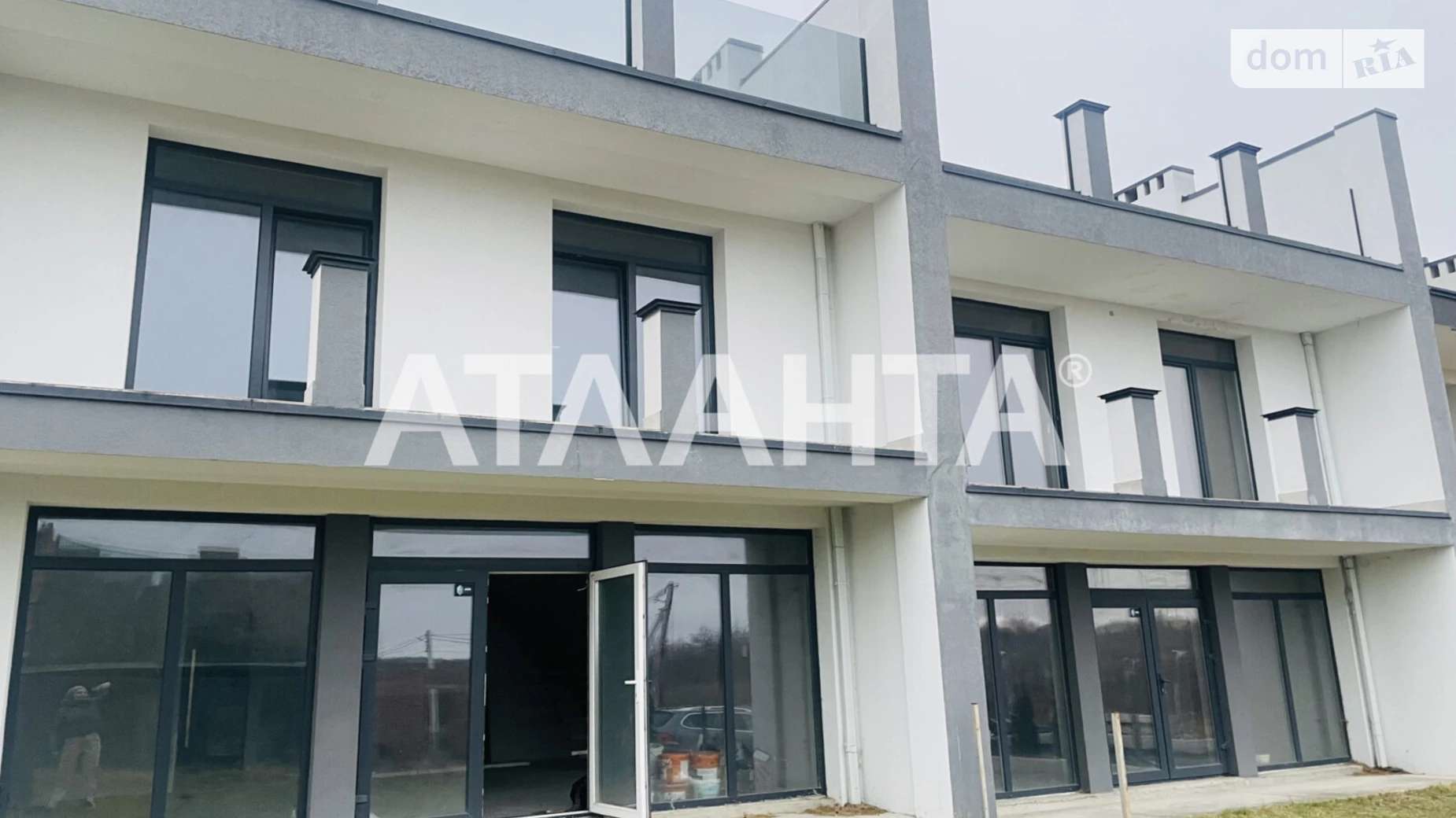 Продается дом на 3 этажа 138 кв. м с подвалом, цена: 95000 $ - фото 2