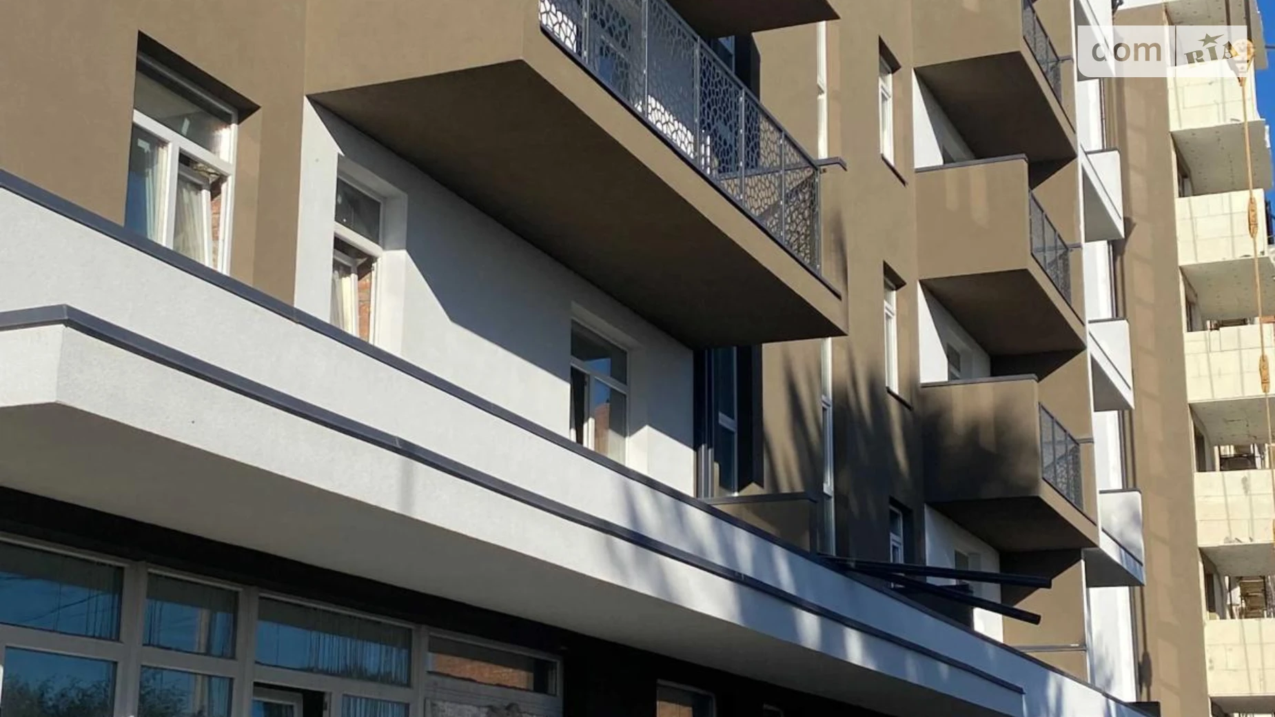 Продается 1-комнатная квартира 39 кв. м в Винниках, ул. Галицкая - фото 2