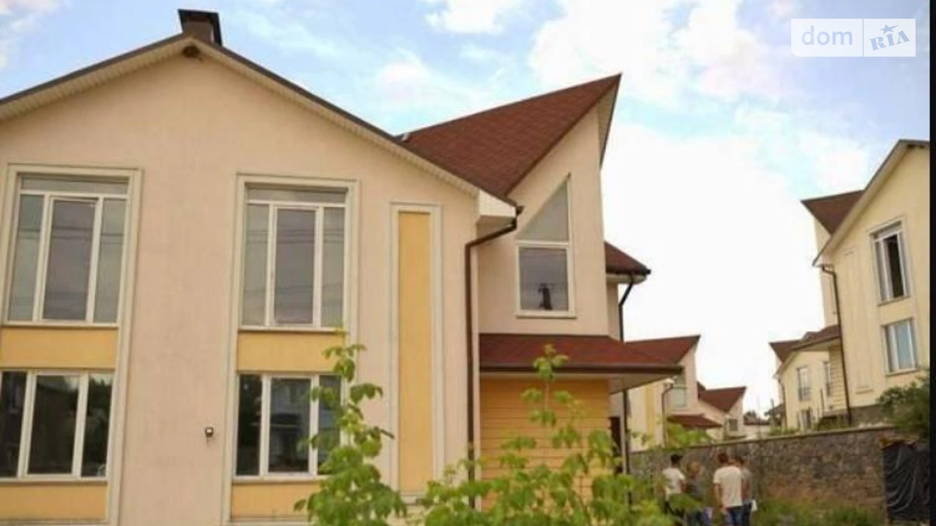 Продается дом на 3 этажа 170 кв. м с участком, цена: 150000 $ - фото 2