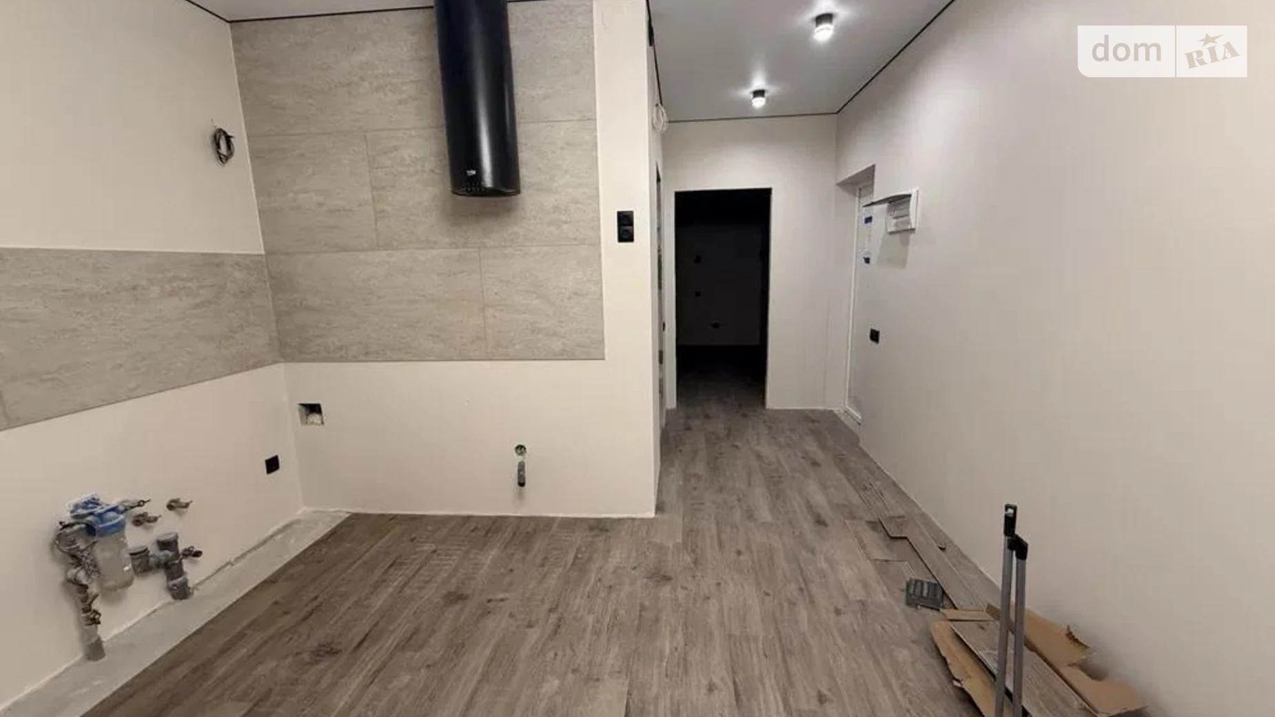 Продается 1-комнатная квартира 39 кв. м в Винниках, ул. Принады - фото 4