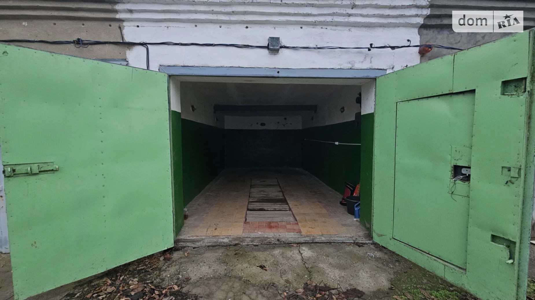 Продается место в гаражном кооперативе под легковое авто на 20 кв. м, цена: 7000 $ - фото 2