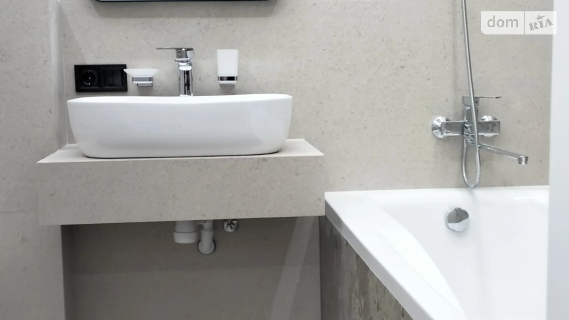 мас. Макарова Авторынок Ровно, цена: 120000 $ - фото 4