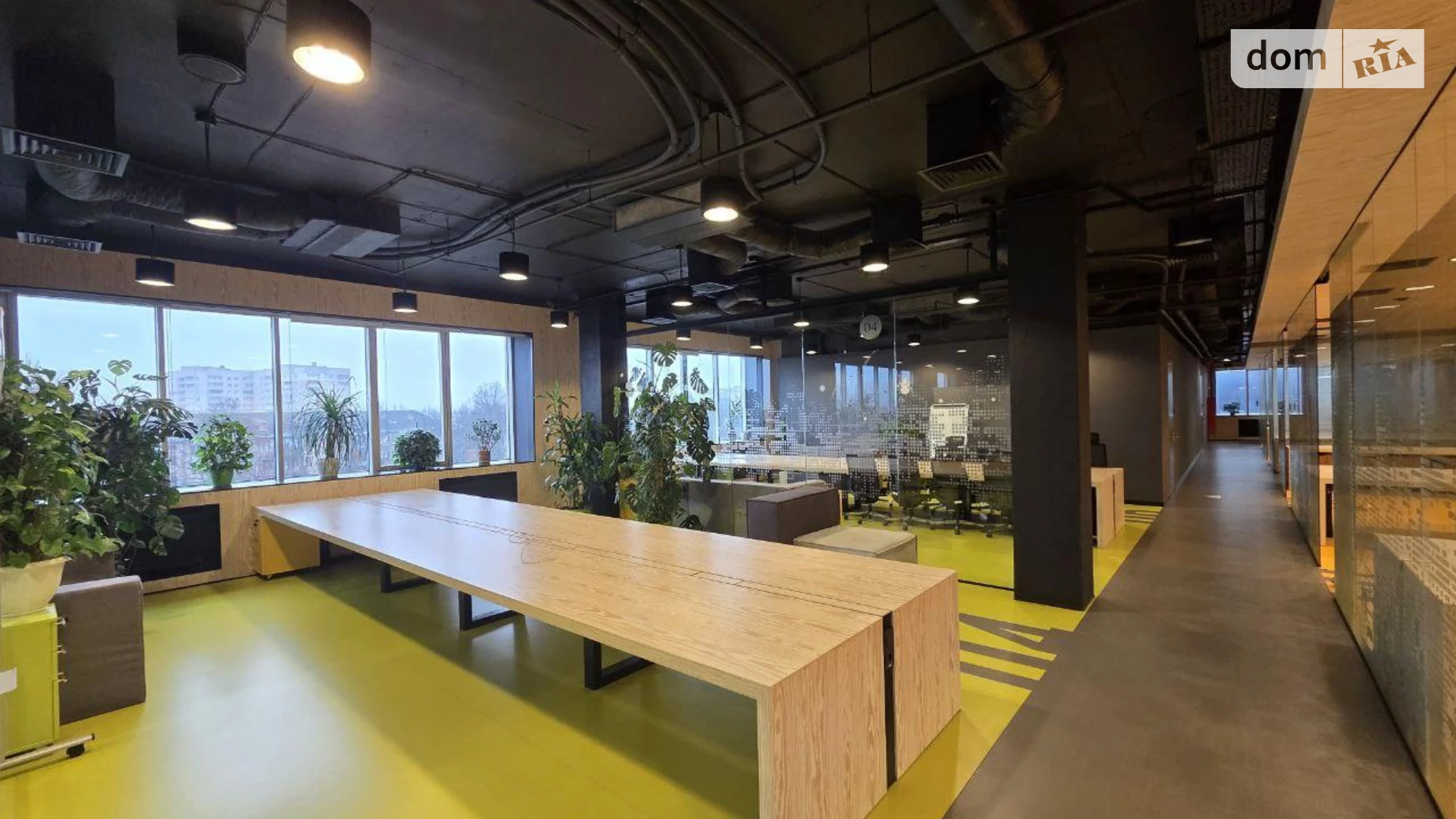Сдается в аренду офис 1100 кв. м в бизнес-центре, цена: 13400 $ - фото 2