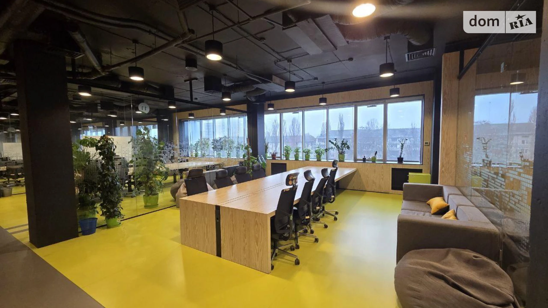 Сдается в аренду офис 1000 кв. м в бизнес-центре, цена: 12600 $ - фото 2
