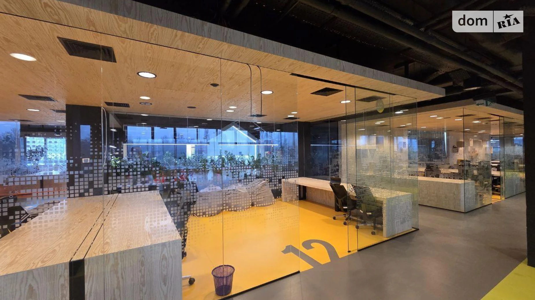 Сдается в аренду офис 1000 кв. м в бизнес-центре, цена: 12600 $ - фото 3