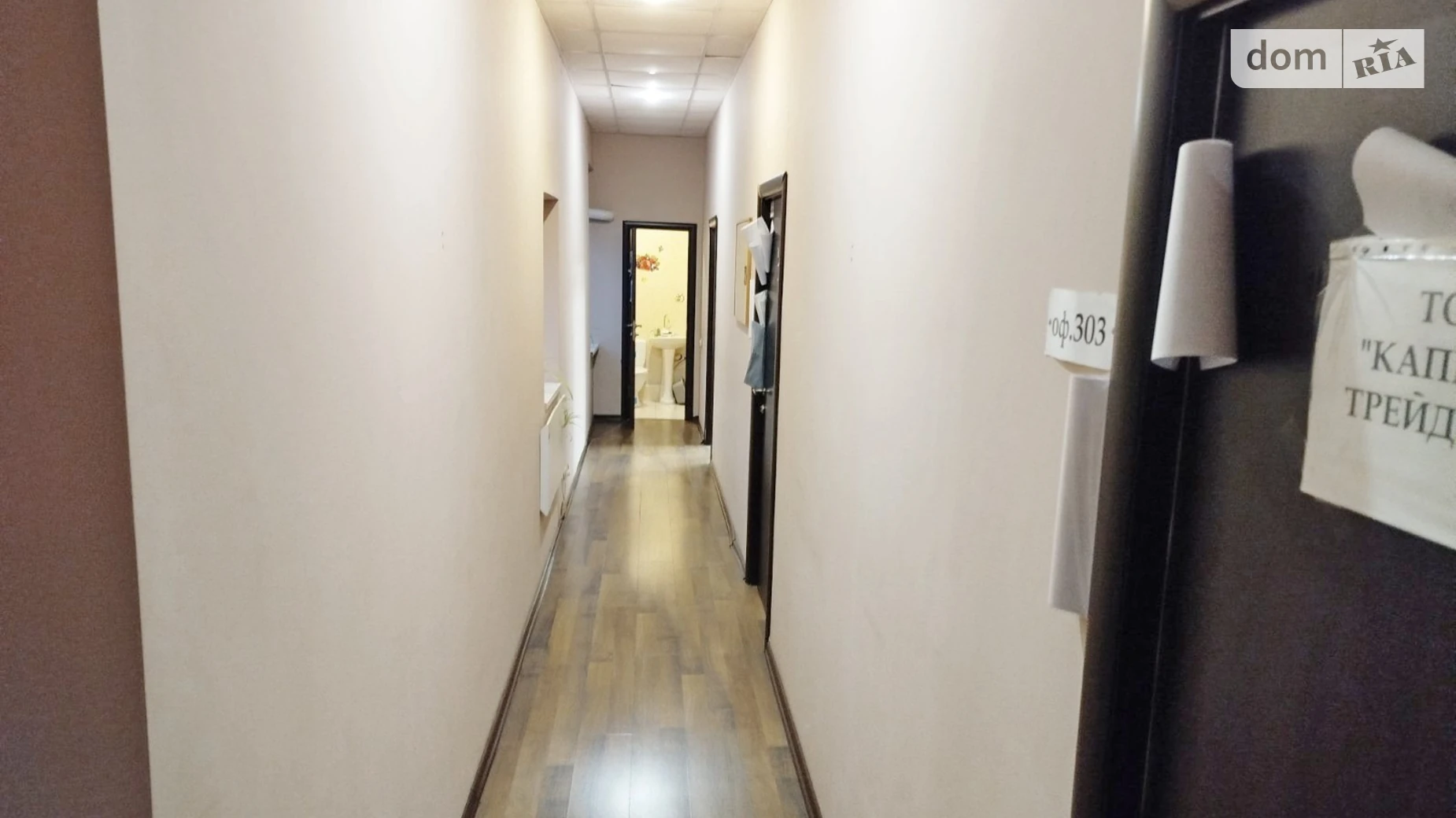 Сдается в аренду офис 20.5 кв. м в бизнес-центре, цена: 8040 грн - фото 3