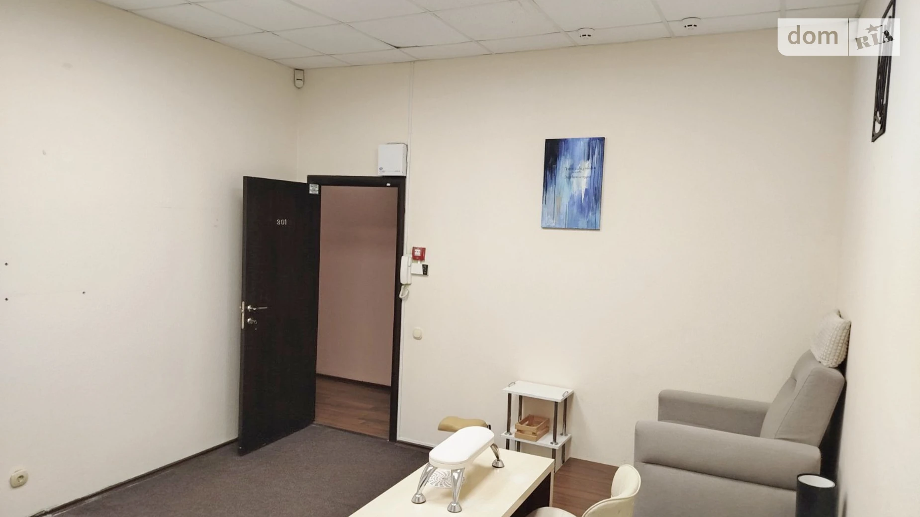 Здається в оренду приміщення вільного призначення 20.5 кв. м в 3-поверховій будівлі, цена: 8015 грн - фото 3