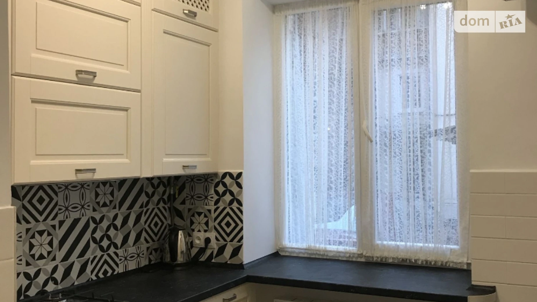 Сдается в аренду 1-комнатная квартира 30 кв. м в Львове, ул. Дорошенко Петра - фото 3