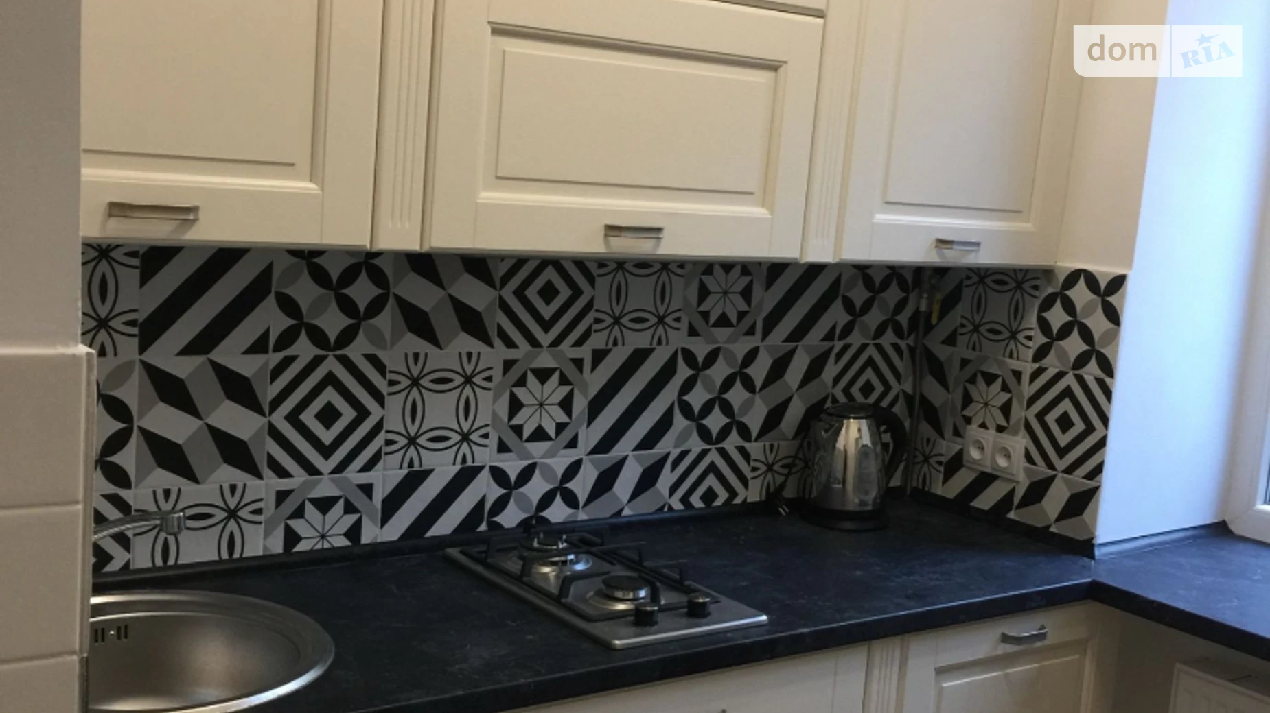 Сдается в аренду 1-комнатная квартира 30 кв. м в Львове, ул. Дорошенко Петра - фото 4