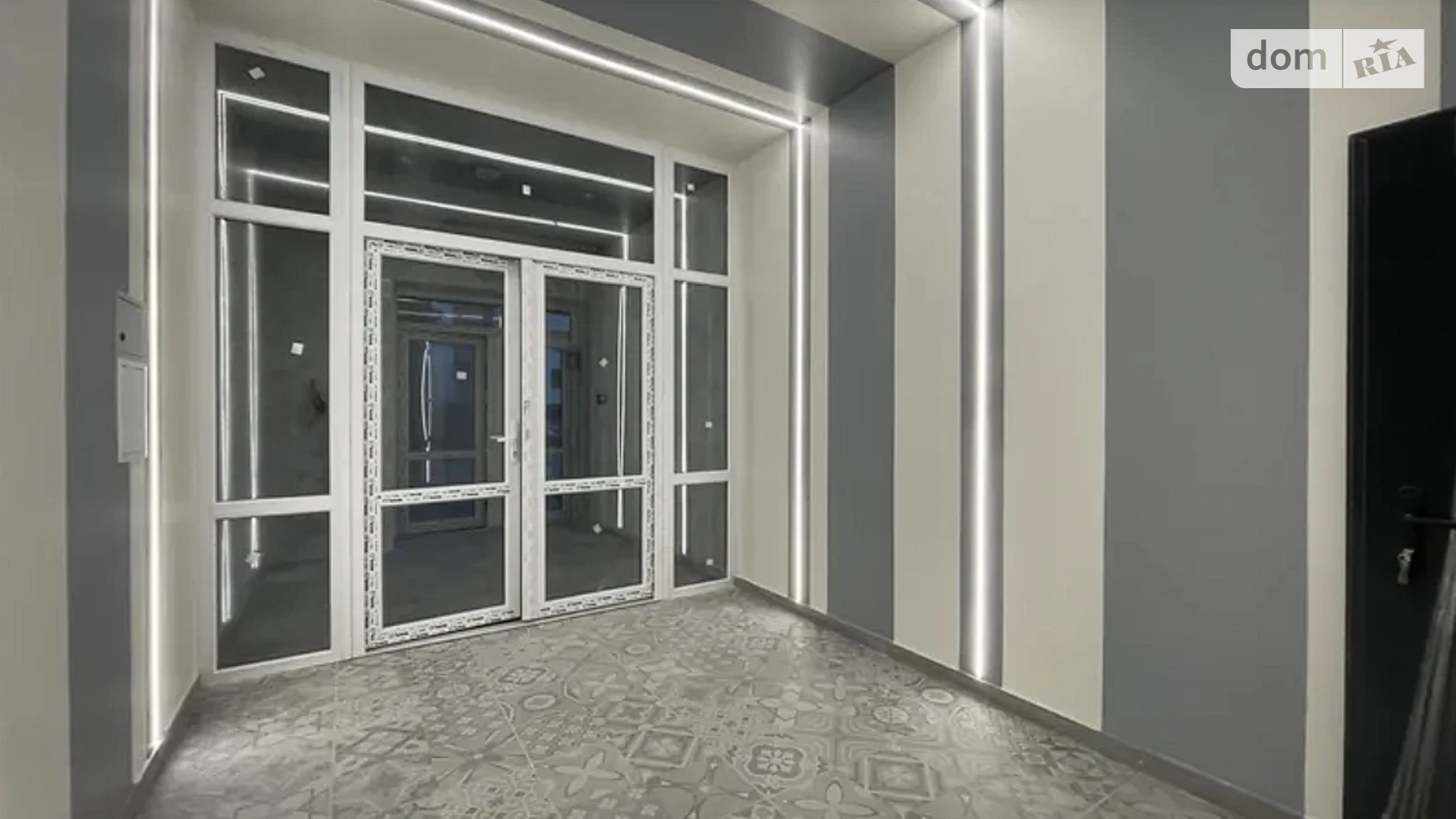 Продается 3-комнатная квартира 90 кв. м в Хмельницком, ул. Озерная, 16Б корпус 2 - фото 2