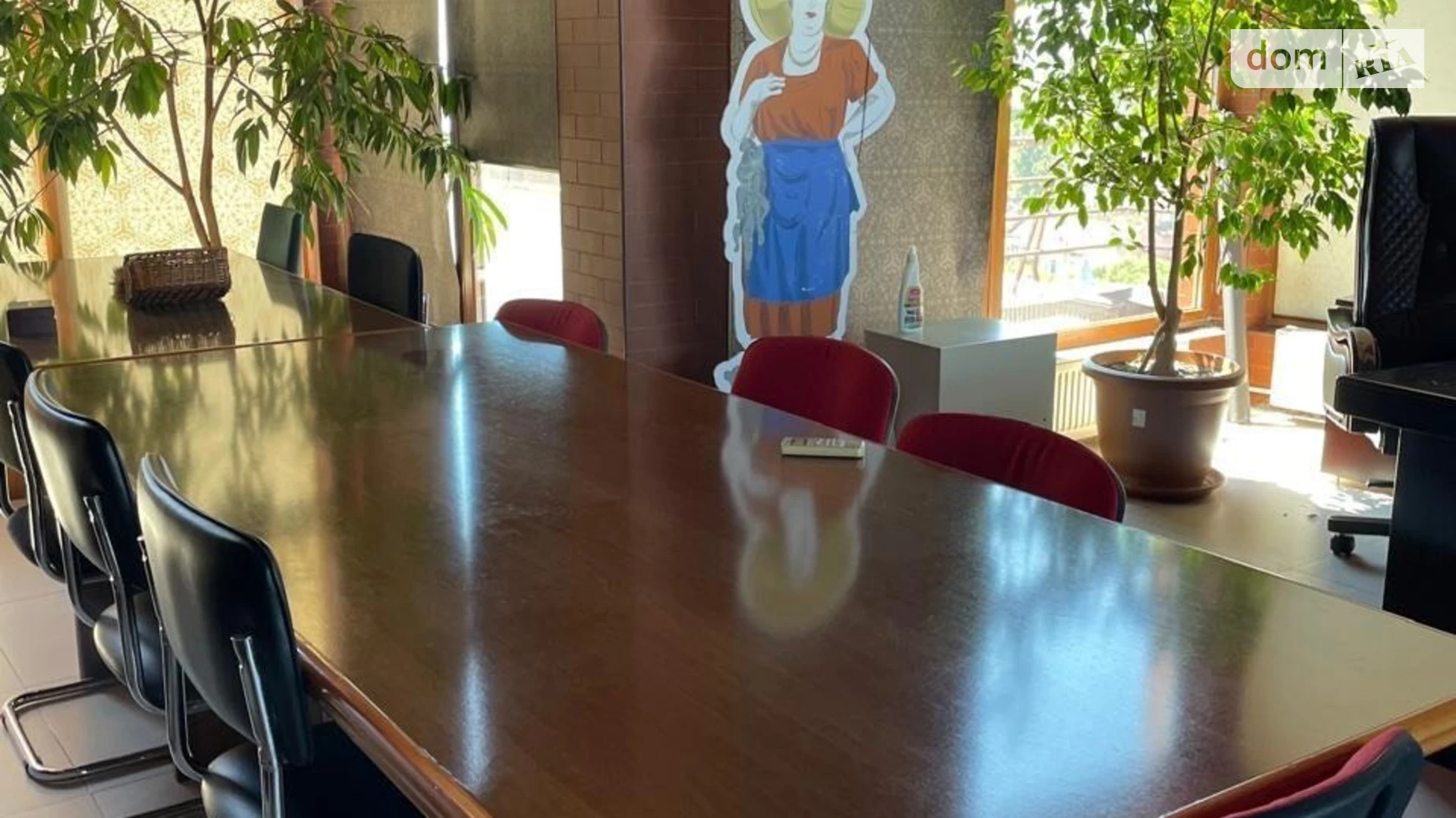 Продается офис 237.5 кв. м в бизнес-центре, цена: 500000 $ - фото 2