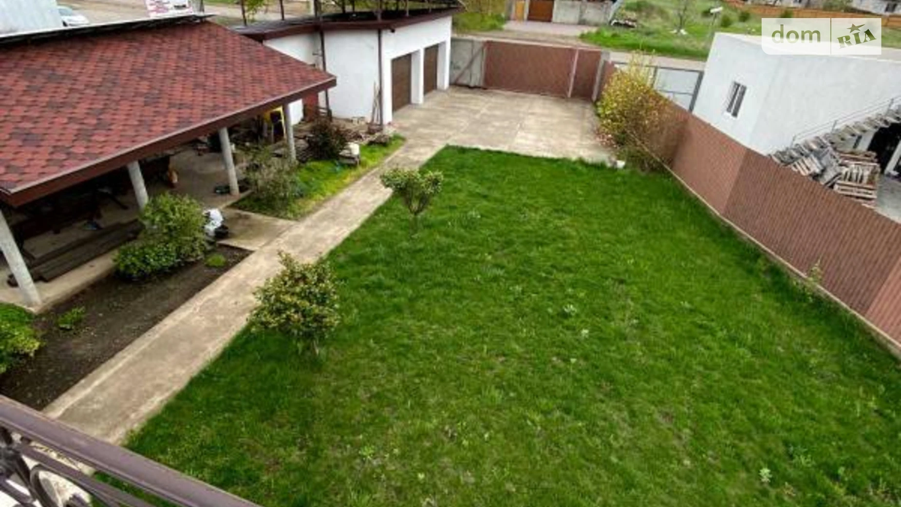 Продается дом на 2 этажа 283.5 кв. м с камином, цена: 350000 $ - фото 2