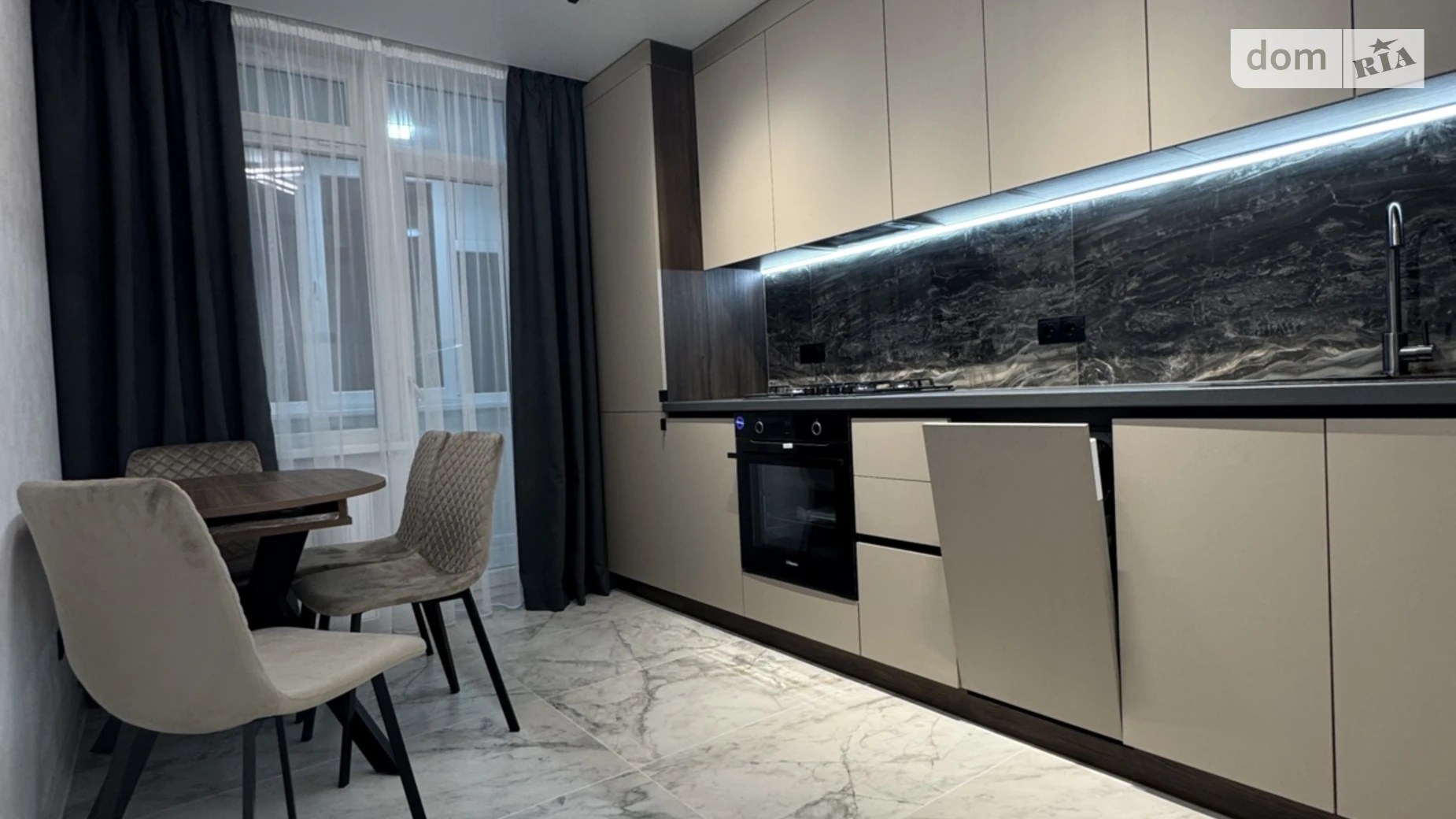 1-комнатная квартира 42 кв. м в Тернополе, ул. Киевская, 9Г - фото 3