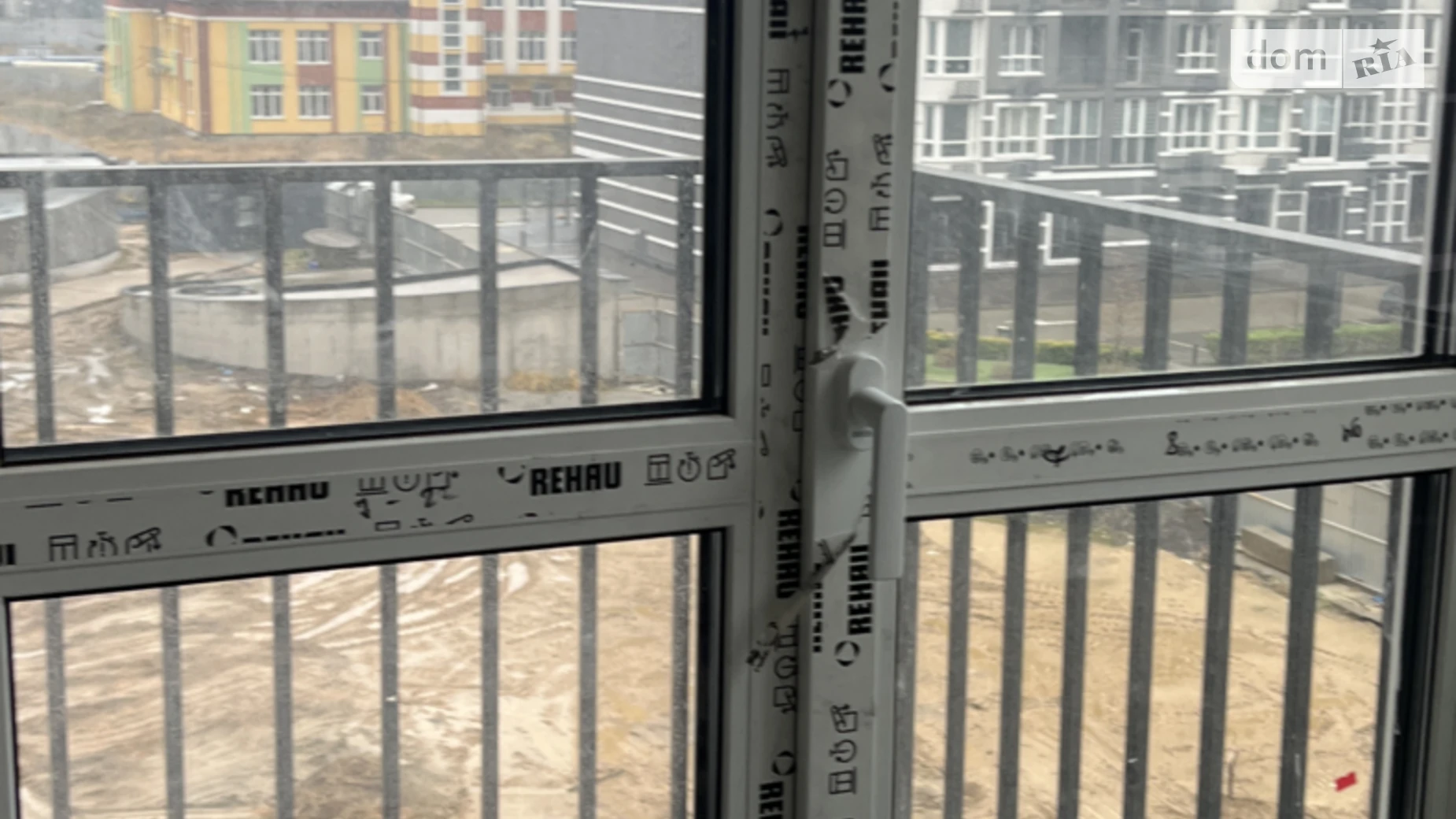 Продается 1-комнатная квартира 38 кв. м в Буче, бул. Леонида Бирюкова, 3А - фото 4