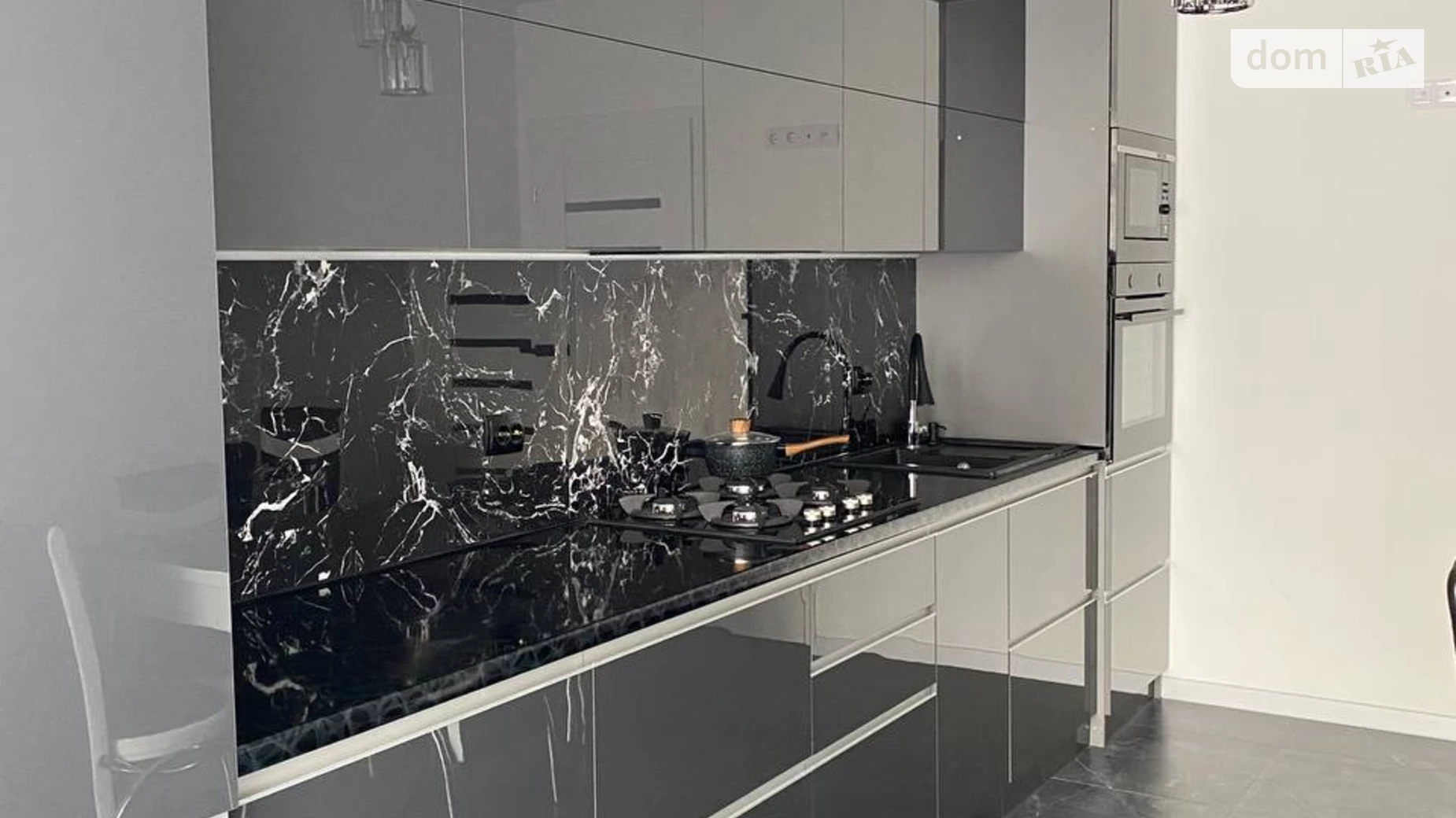 Сдается в аренду 2-комнатная квартира 68 кв. м в Ивано-Франковске - фото 3