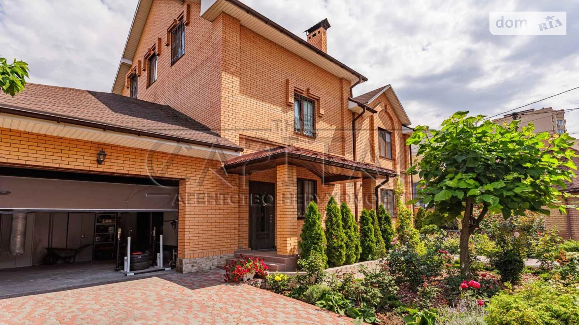 Продается дом на 3 этажа 423.6 кв. м с балконом, цена: 910000 $ - фото 4