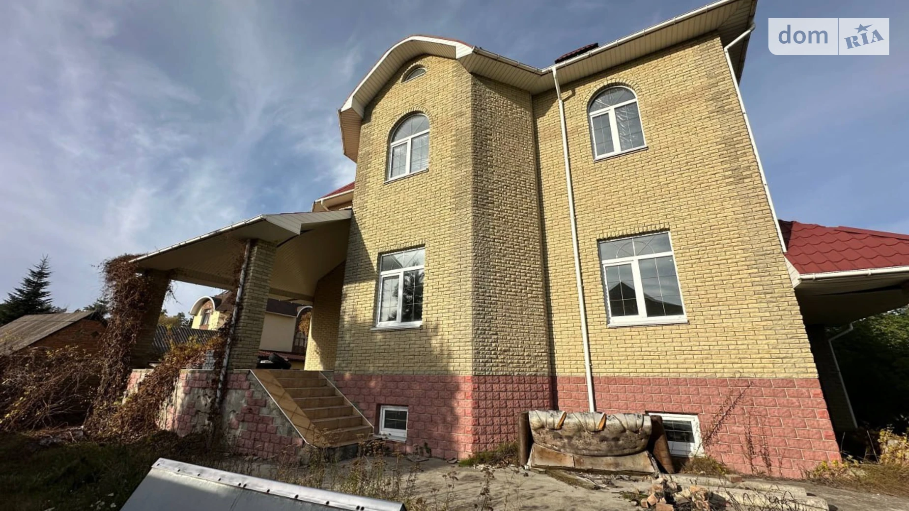 Продается дом на 3 этажа 494.5 кв. м с участком, цена: 220000 $ - фото 2