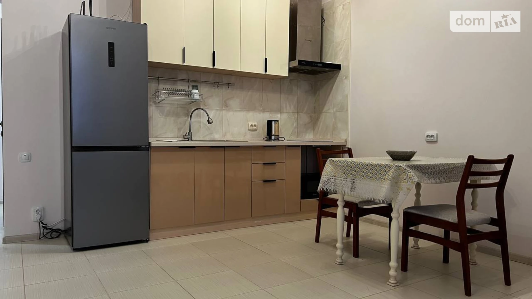 Сдается в аренду 2-комнатная квартира 38 кв. м в Ровно, ул. Соборная, 283 - фото 3