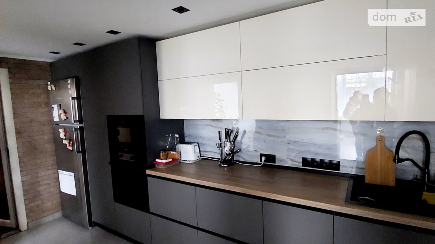 Продается дом на 2 этажа 215.3 кв. м с бассейном, цена: 220000 $ - фото 5