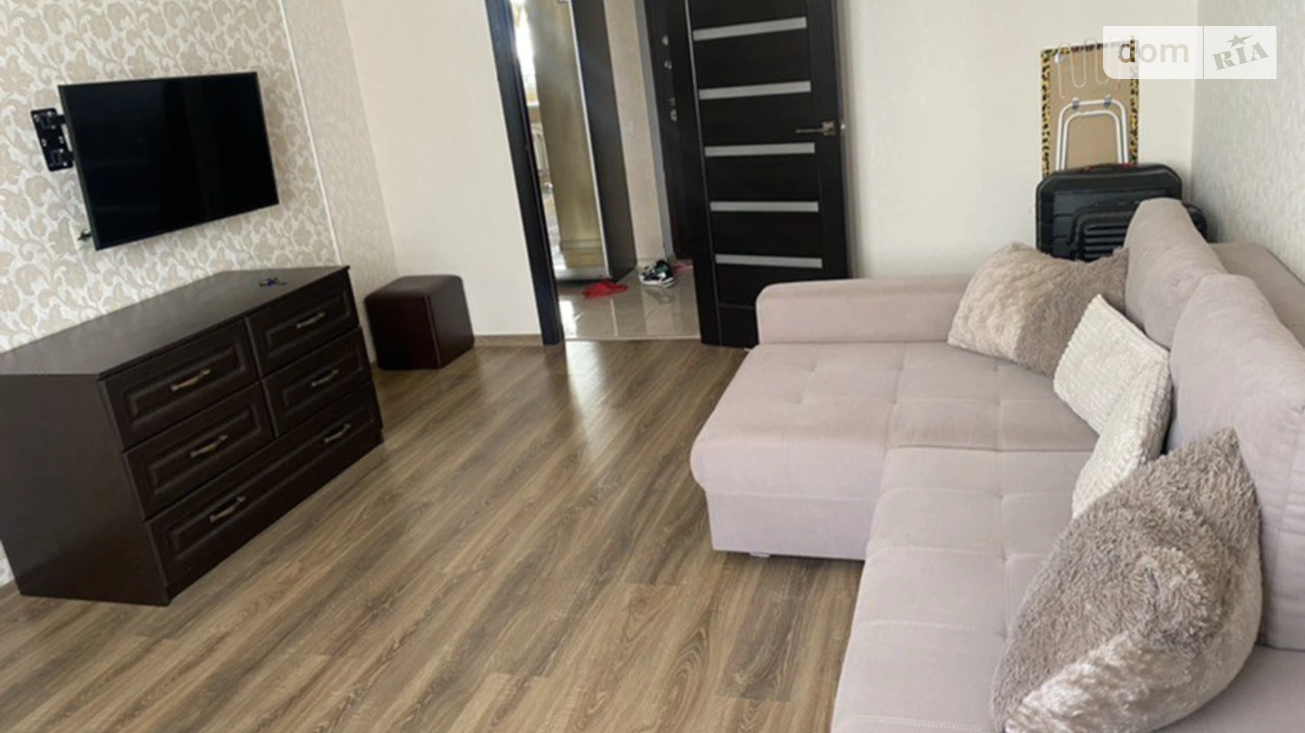 Сдается в аренду 1-комнатная квартира 42 кв. м в Одессе, мас. Радужный, 15 - фото 3